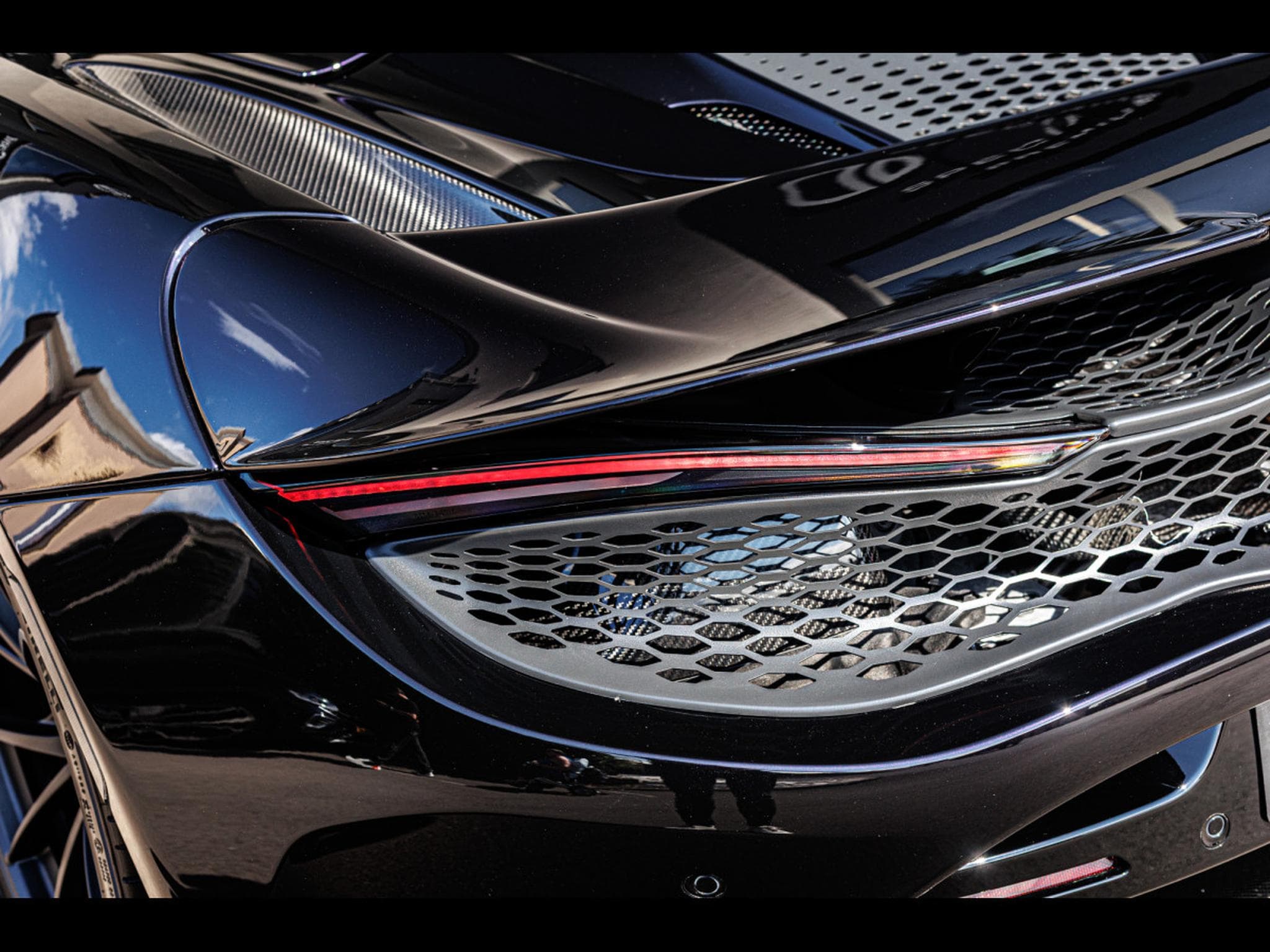 McLaren 750S SPIDER 4.0 V8 - AMETHYST BLACK MSO - FULL PPF (2024) - Photo 9