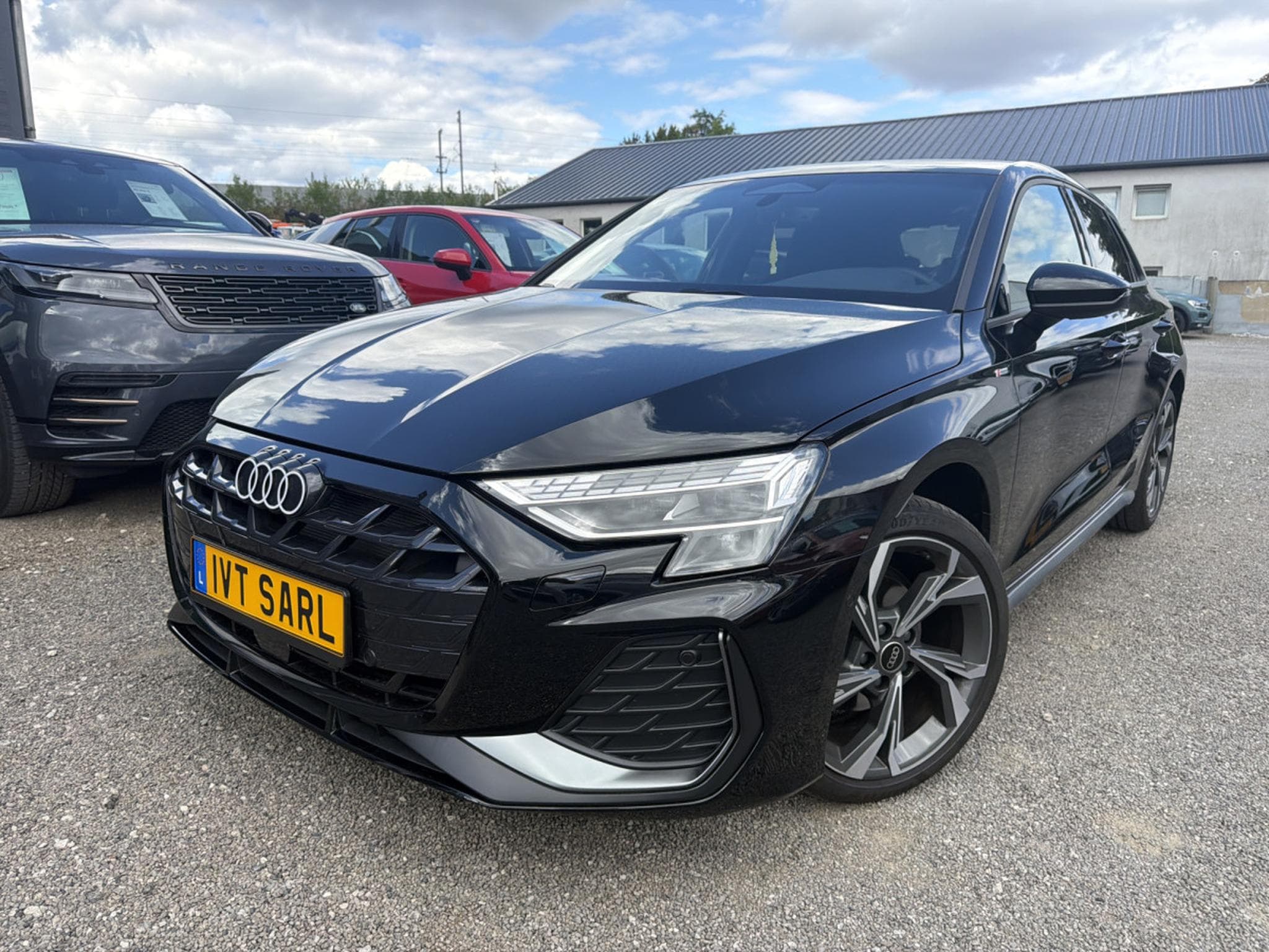 Audi A3 Sportback 35 TFSI S-LINE X2 150CV AUTO (2025) - Foto 1
