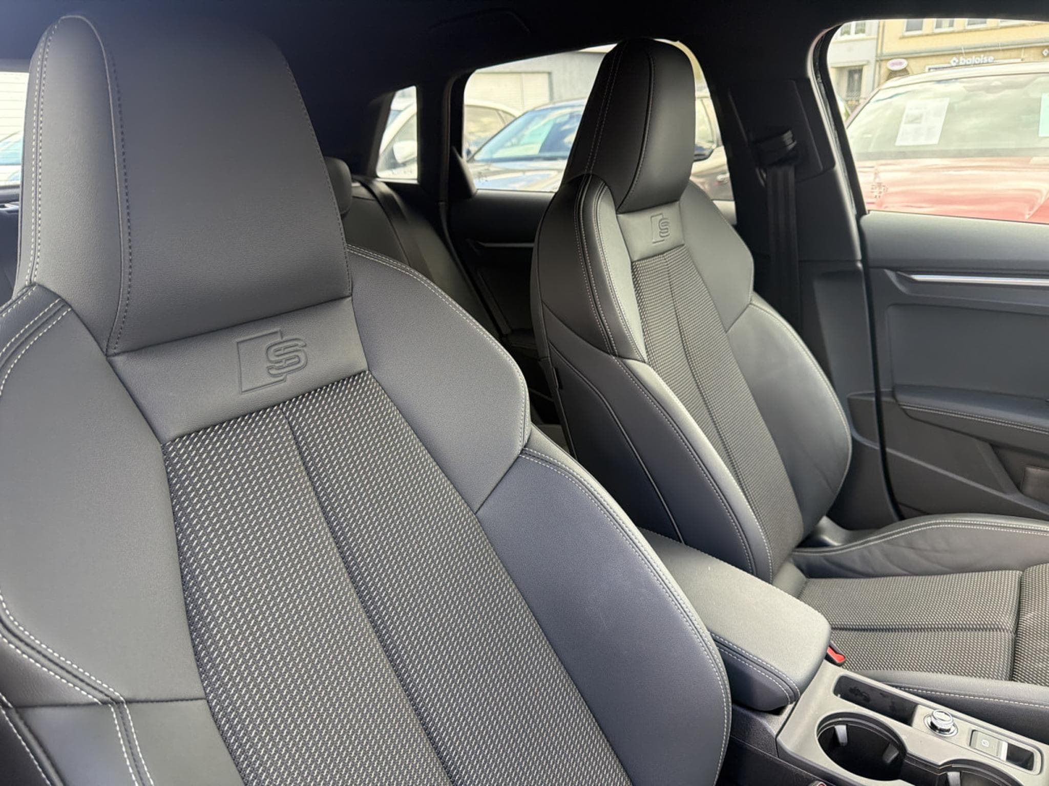 Audi A3 Sportback 35 TFSI S-LINE X2 150CV AUTO (2025) - Foto 12