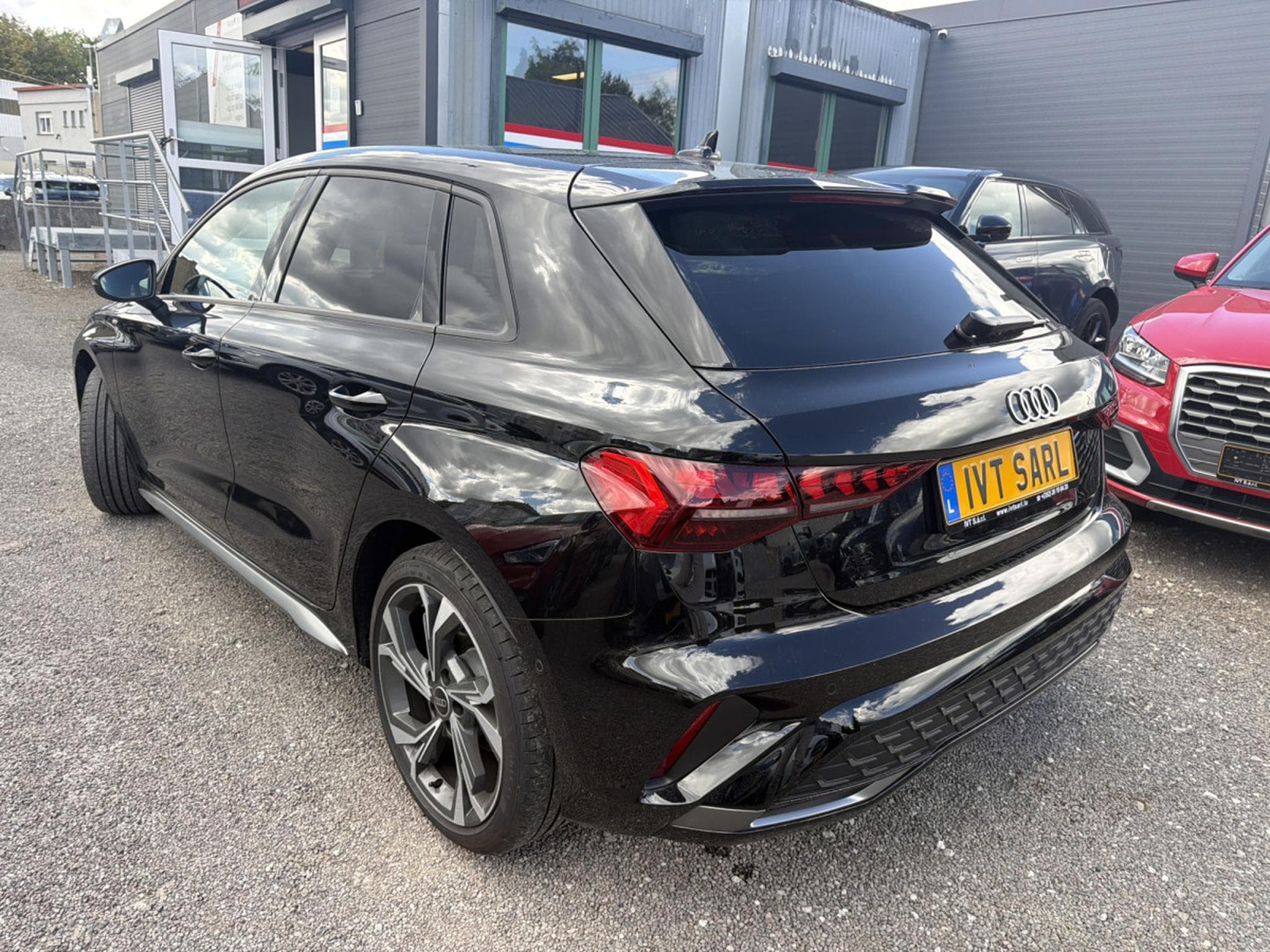 Audi A3 Sportback 35 TFSI S-LINE X2 150CV AUTO (2025) - Foto 5