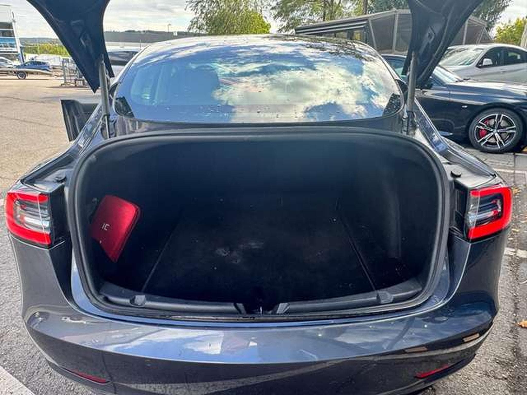 Tesla Model 3 Model 3 Langstreckenbatterie Hinterradantrieb (2020) - Foto 18