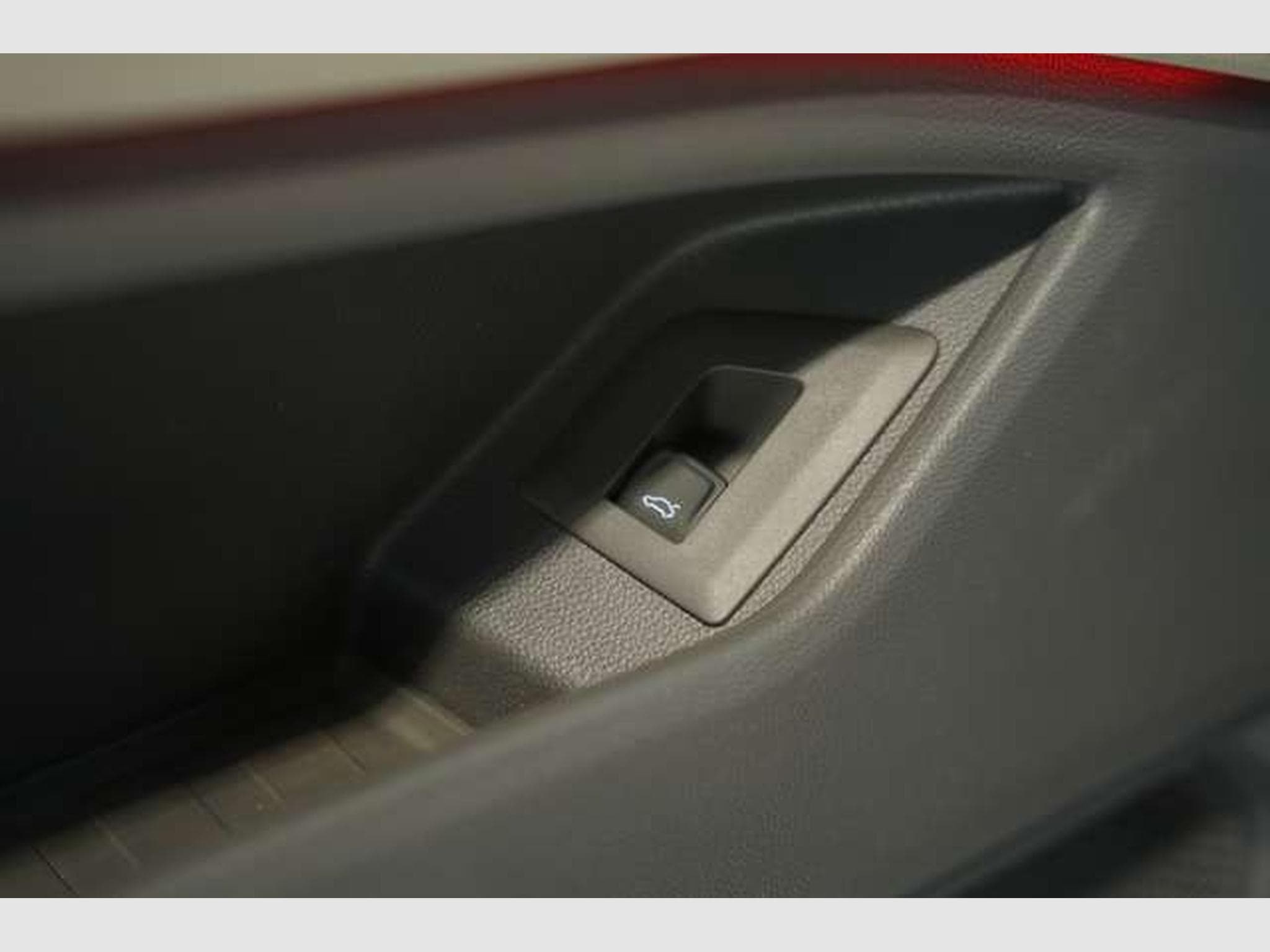VW T7 Style 2H *7Sitz*Massage*ACC*AHK*MEMO (2023) - Foto 32
