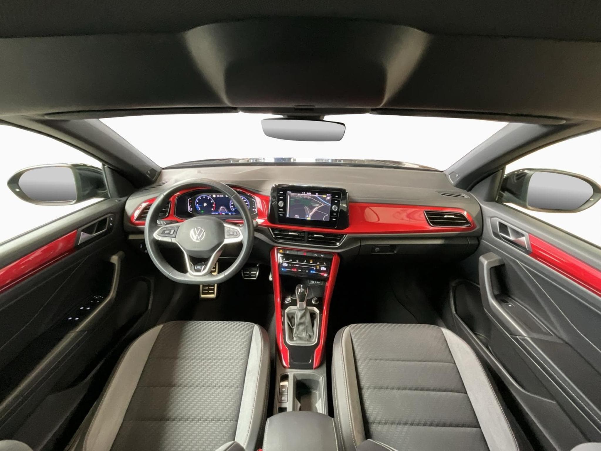 VW T-Roc R-Line+DSG+LED+BEATS+BlackStyle+keyless (2023) - Foto 2