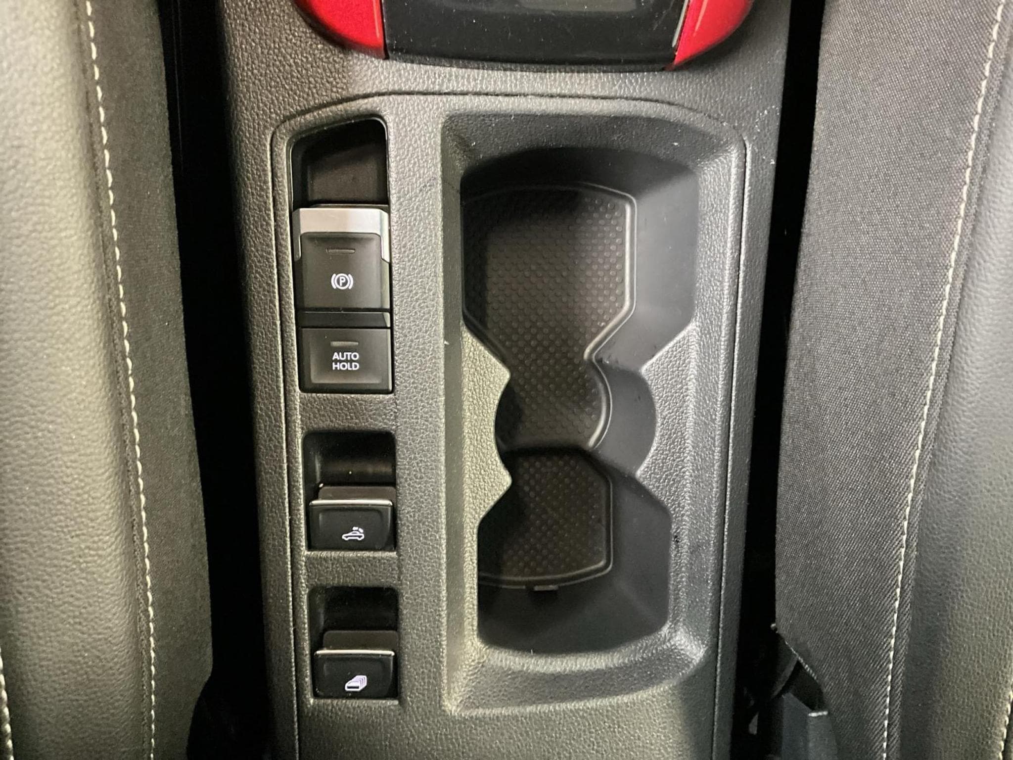 VW T-Roc R-Line+DSG+LED+BEATS+BlackStyle+keyless (2023) - Foto 20