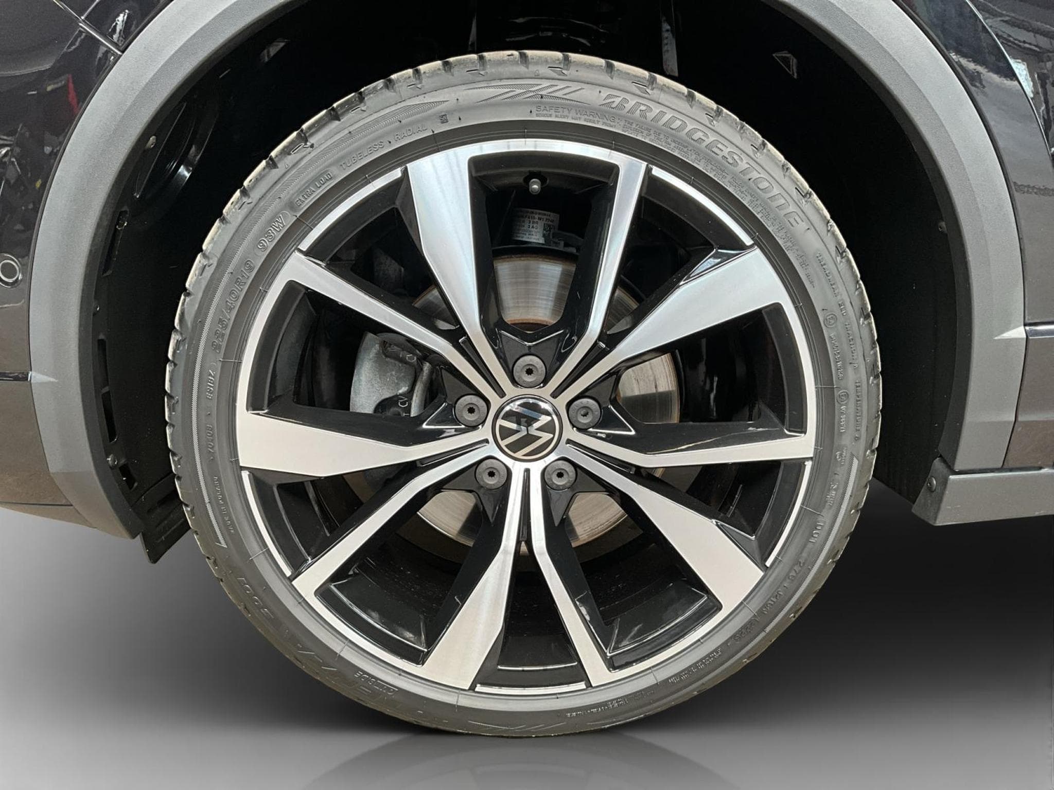VW T-Roc R-Line+DSG+LED+BEATS+BlackStyle+keyless (2023) - Foto 8