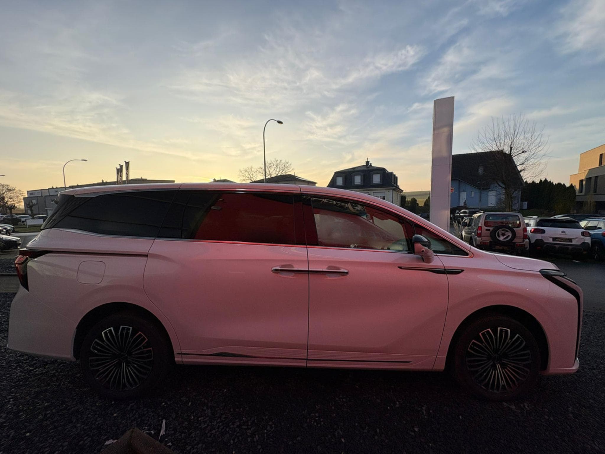 Forthing U-Tour FORTHING 9 PHEV 7 PLACES FULL OPTIONS (2026) - Foto 5