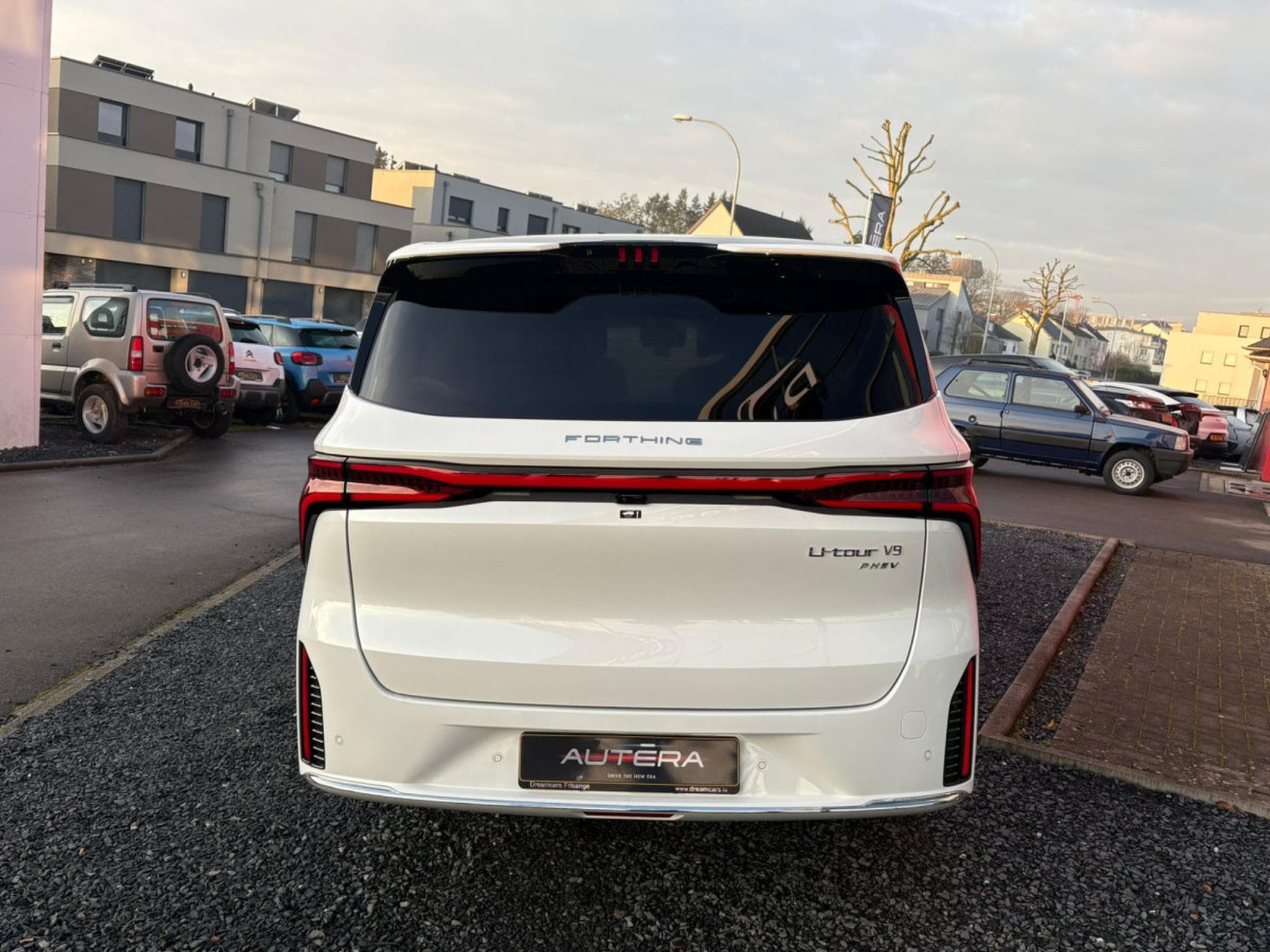 Forthing U-Tour FORTHING 9 PHEV 7 PLACES FULL OPTIONS (2026) - Foto 8