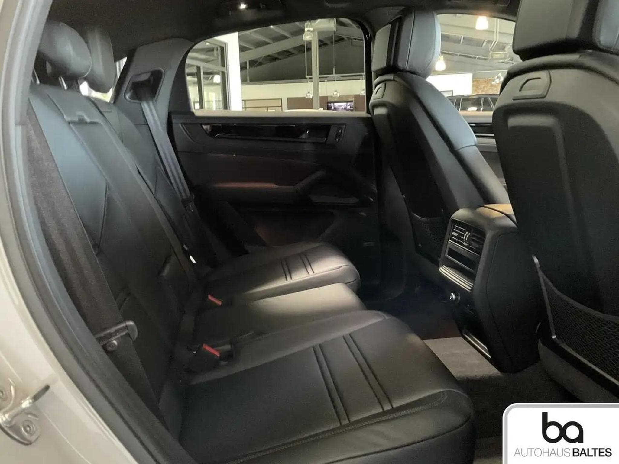 Porsche Cayenne (2026) - Photo 8