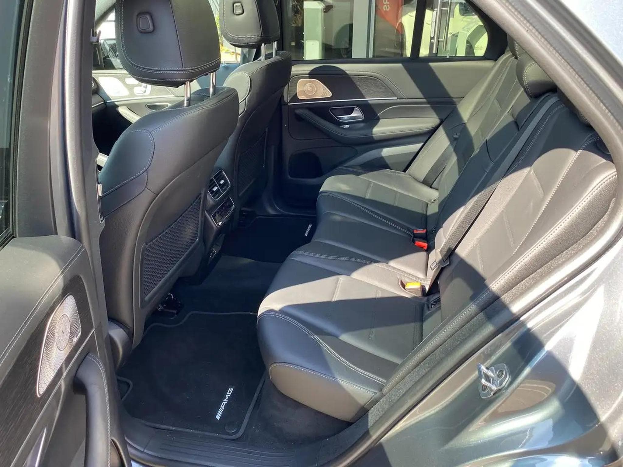 Mercedes GLA 200 (2025) - Photo 16