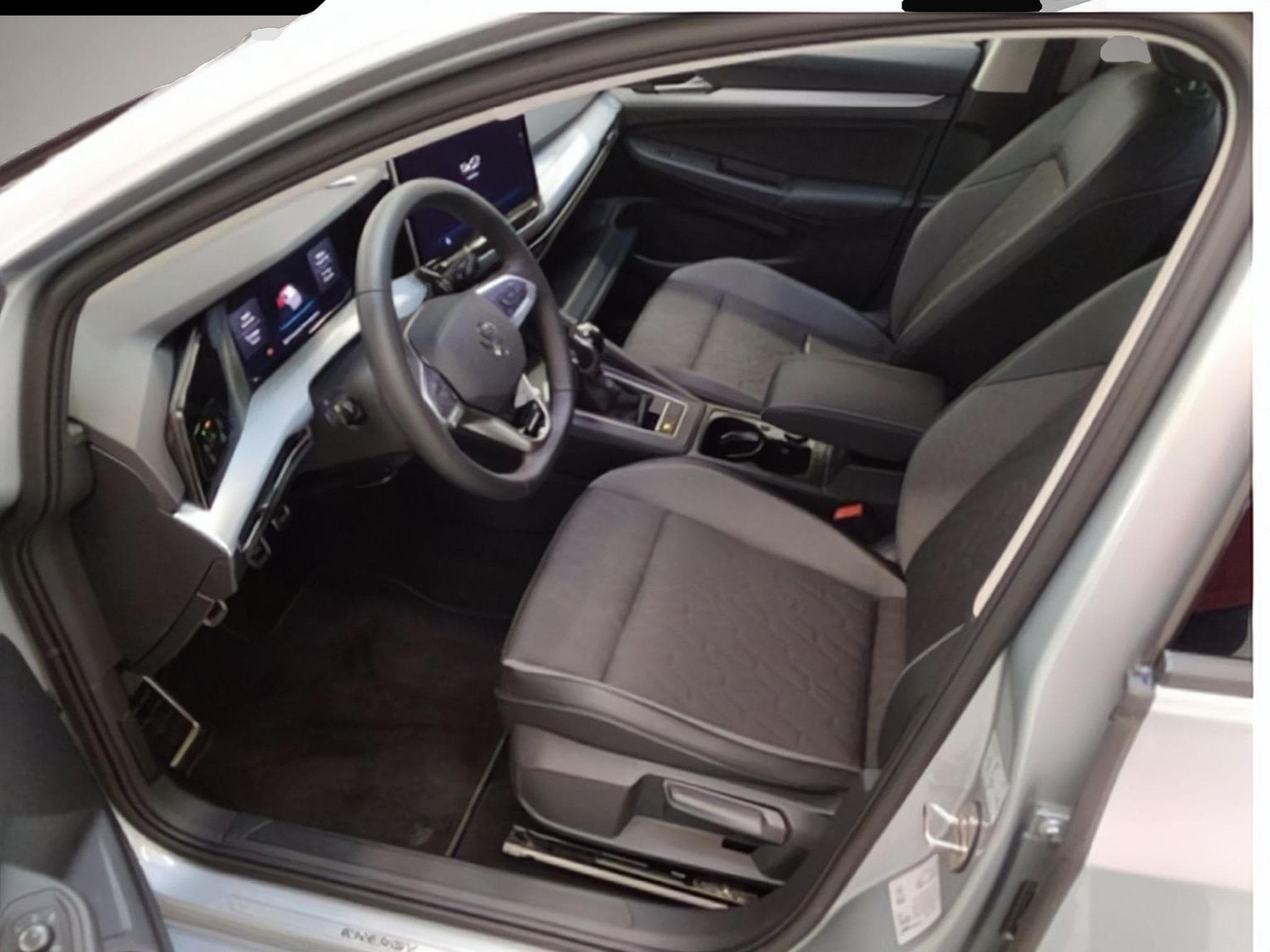VW Golf (2025) - Photo 3