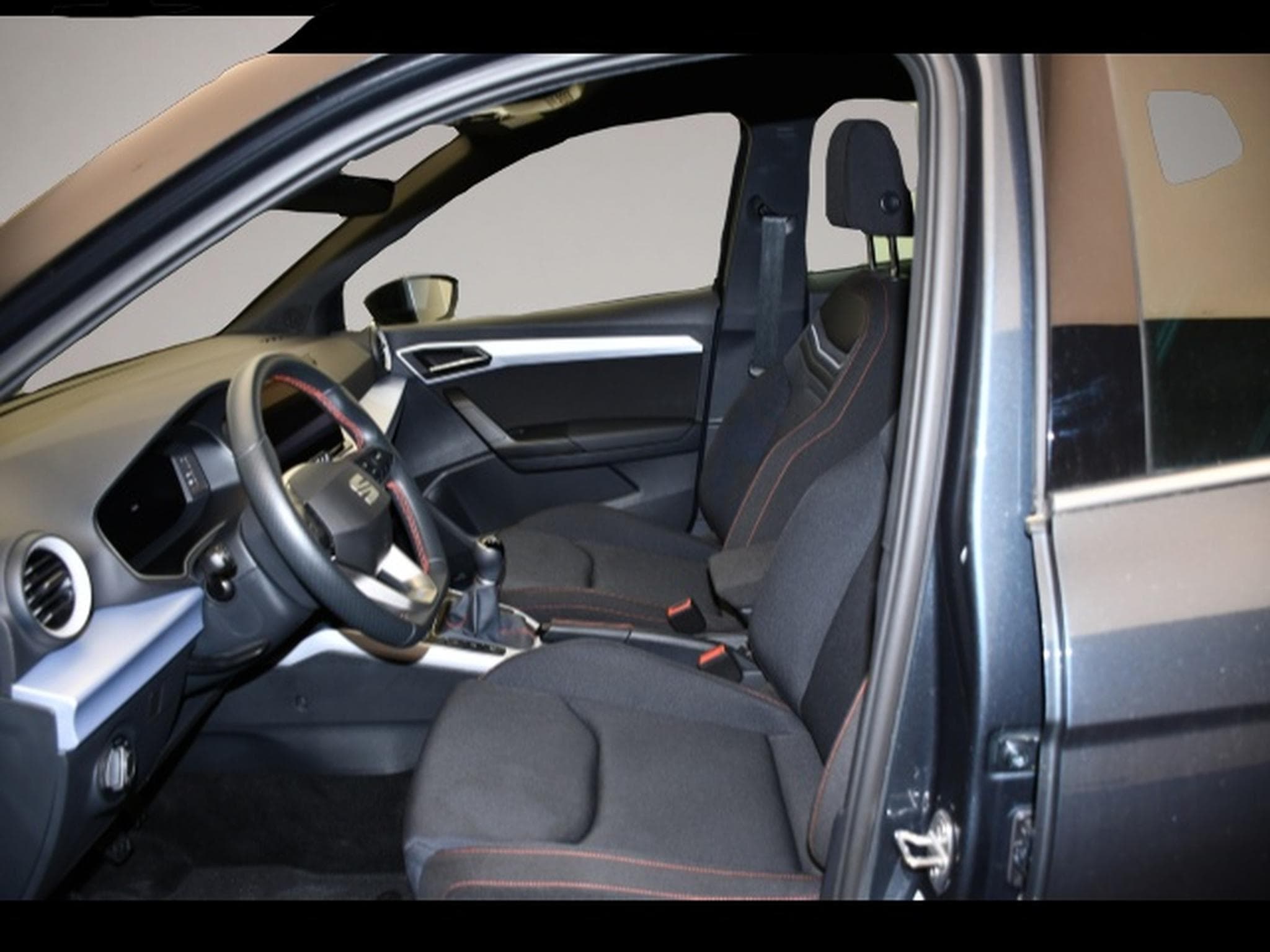 Seat Arona (2024) - Photo 3