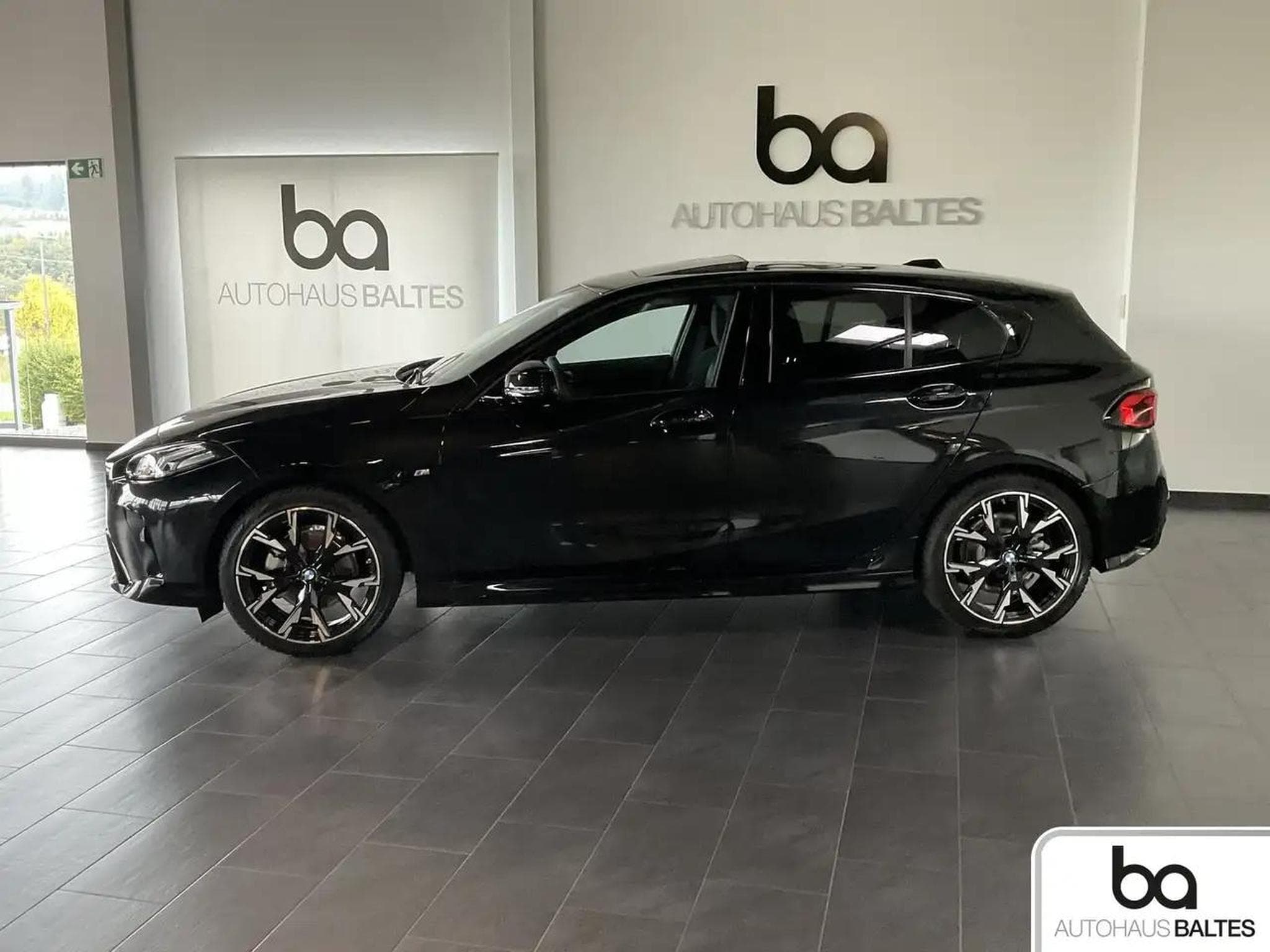 BMW 120 (2025) - Photo 3