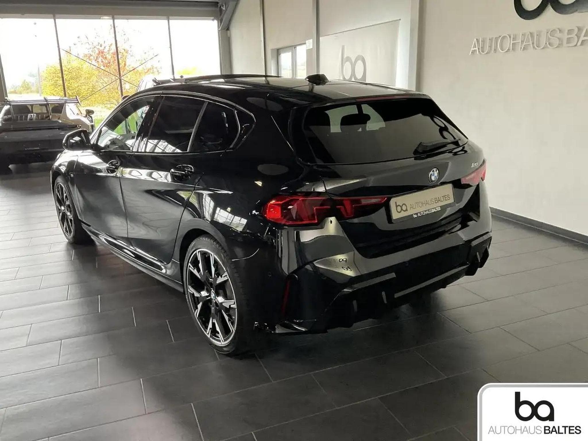 BMW 120 (2025) - Photo 4