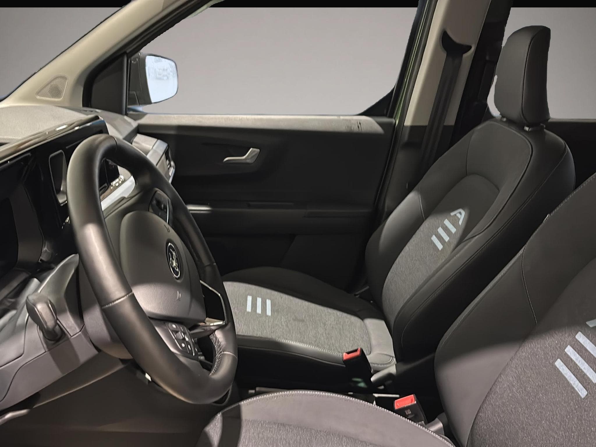 Ford Tourneo (2026) - Foto 5