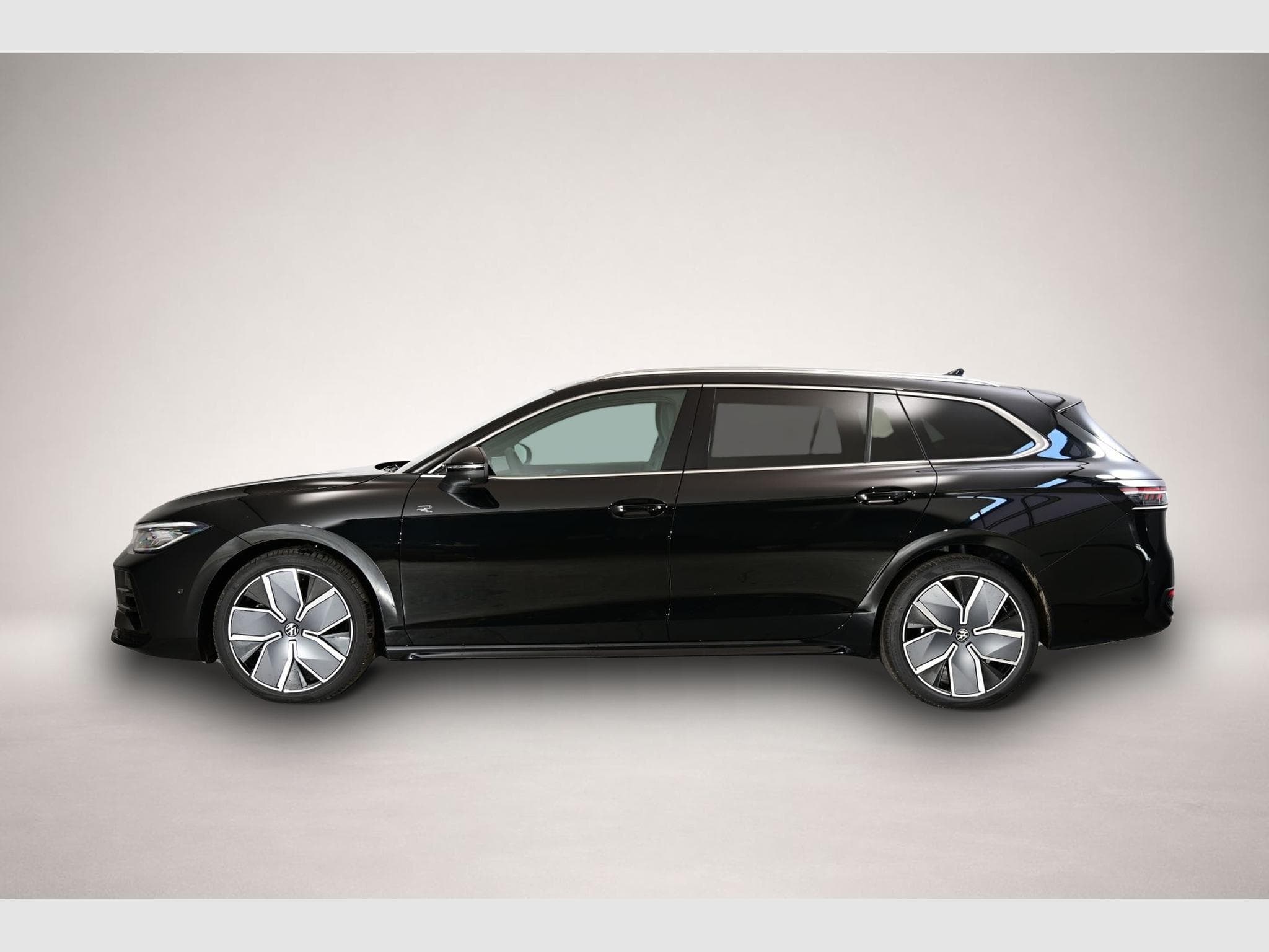 VW Passat (2026) - Photo 2
