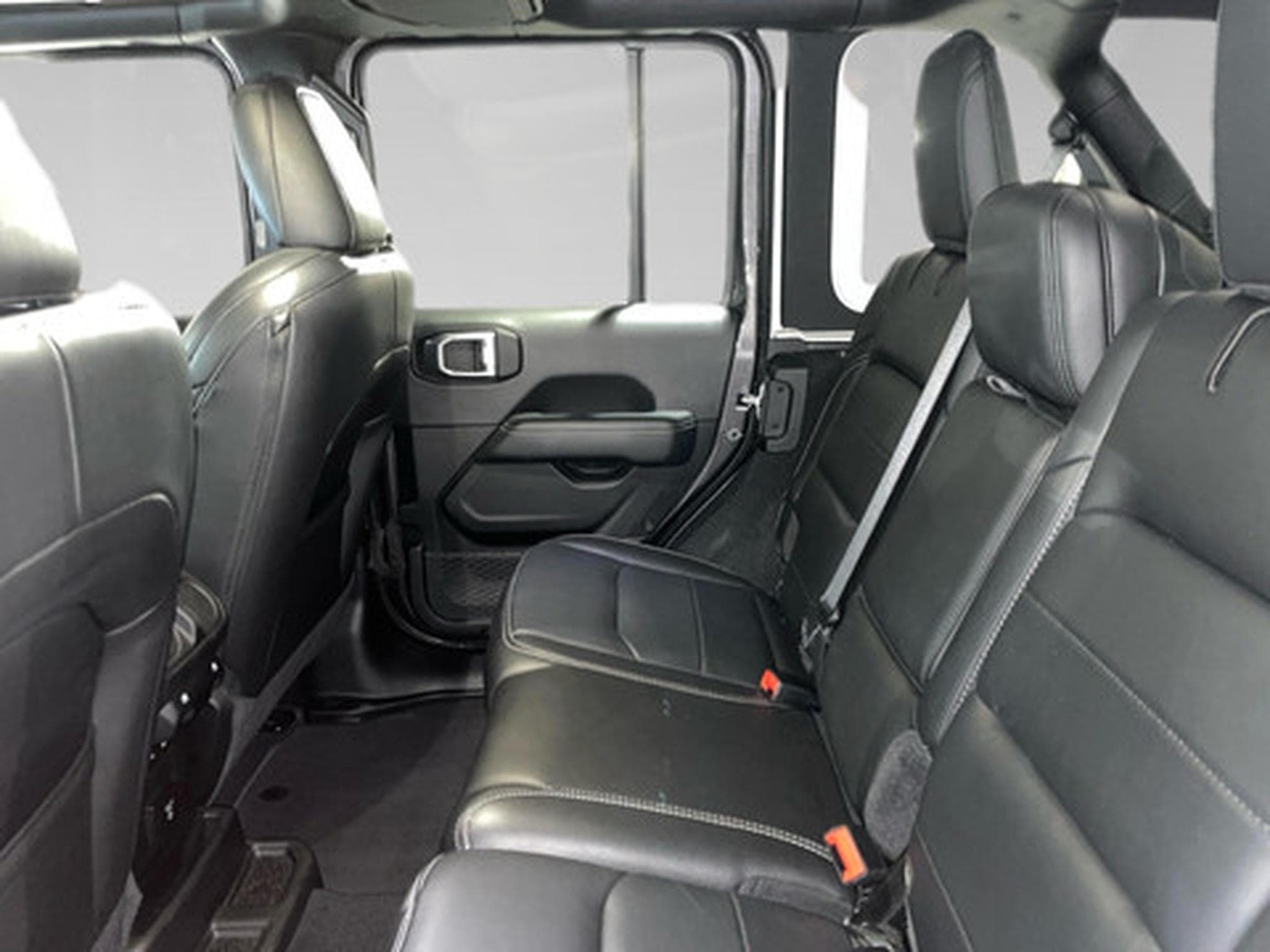 Jeep Wrangler Unlimited 2.2 MultiJet II 200hp AT8 4x4 Sahara (2020) - Foto 10