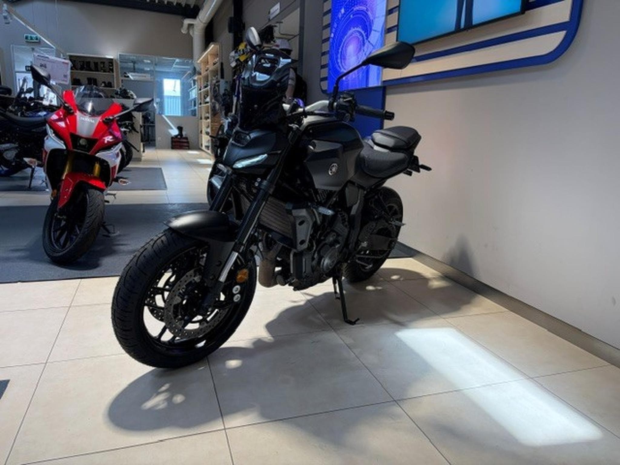Yamaha MT07 Y-AMT 35 kw (2025) - Photo 8