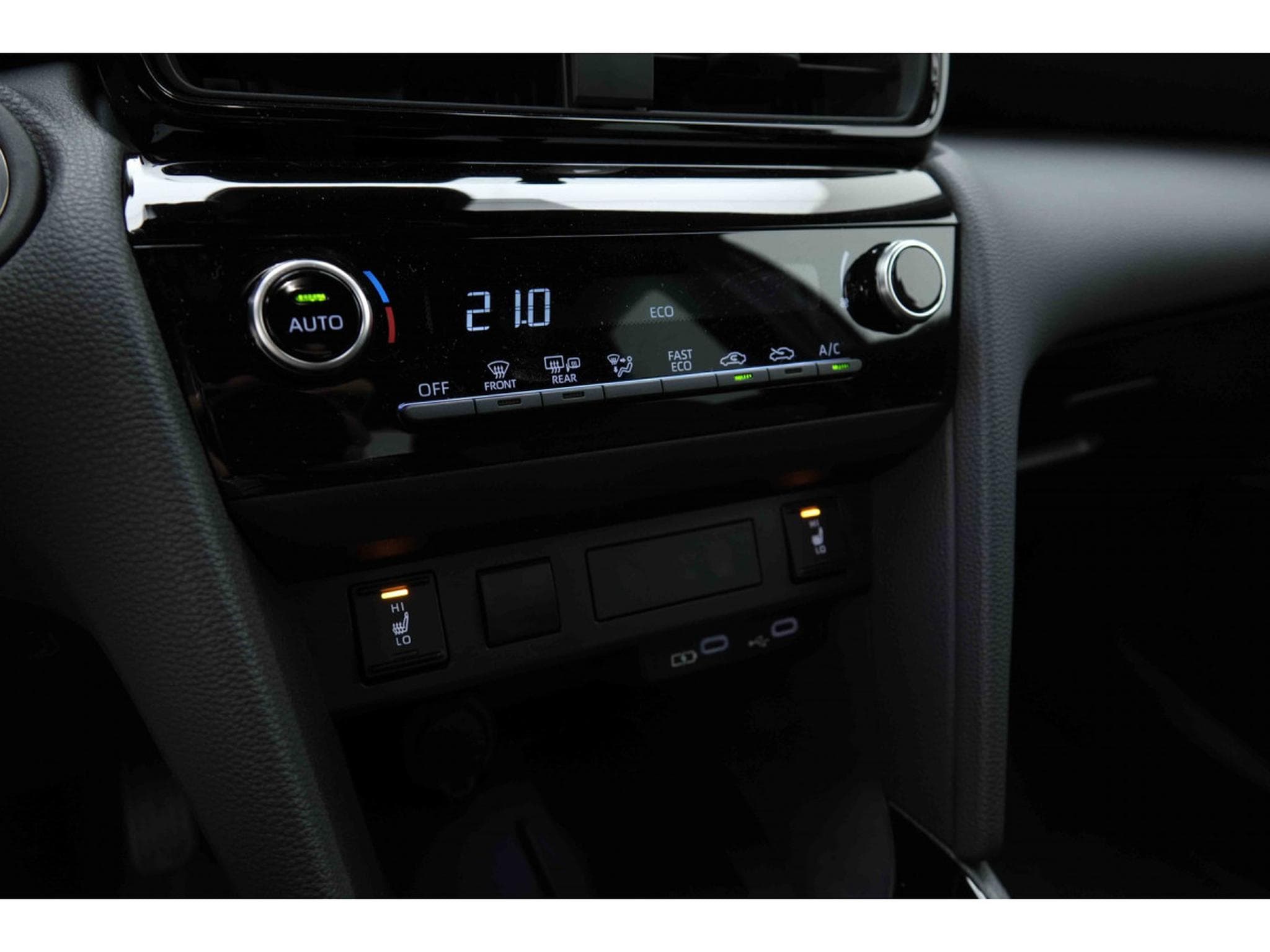 Toyota Yaris Cross 1.5 VVT-i  130 Hybride Executive (2026) - Photo 13