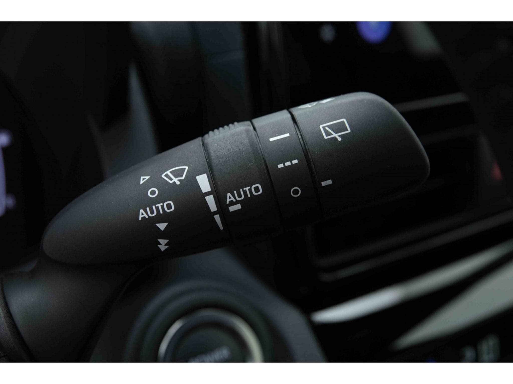 Toyota Yaris Cross 1.5 VVT-i  130 Hybride Executive (2026) - Photo 18