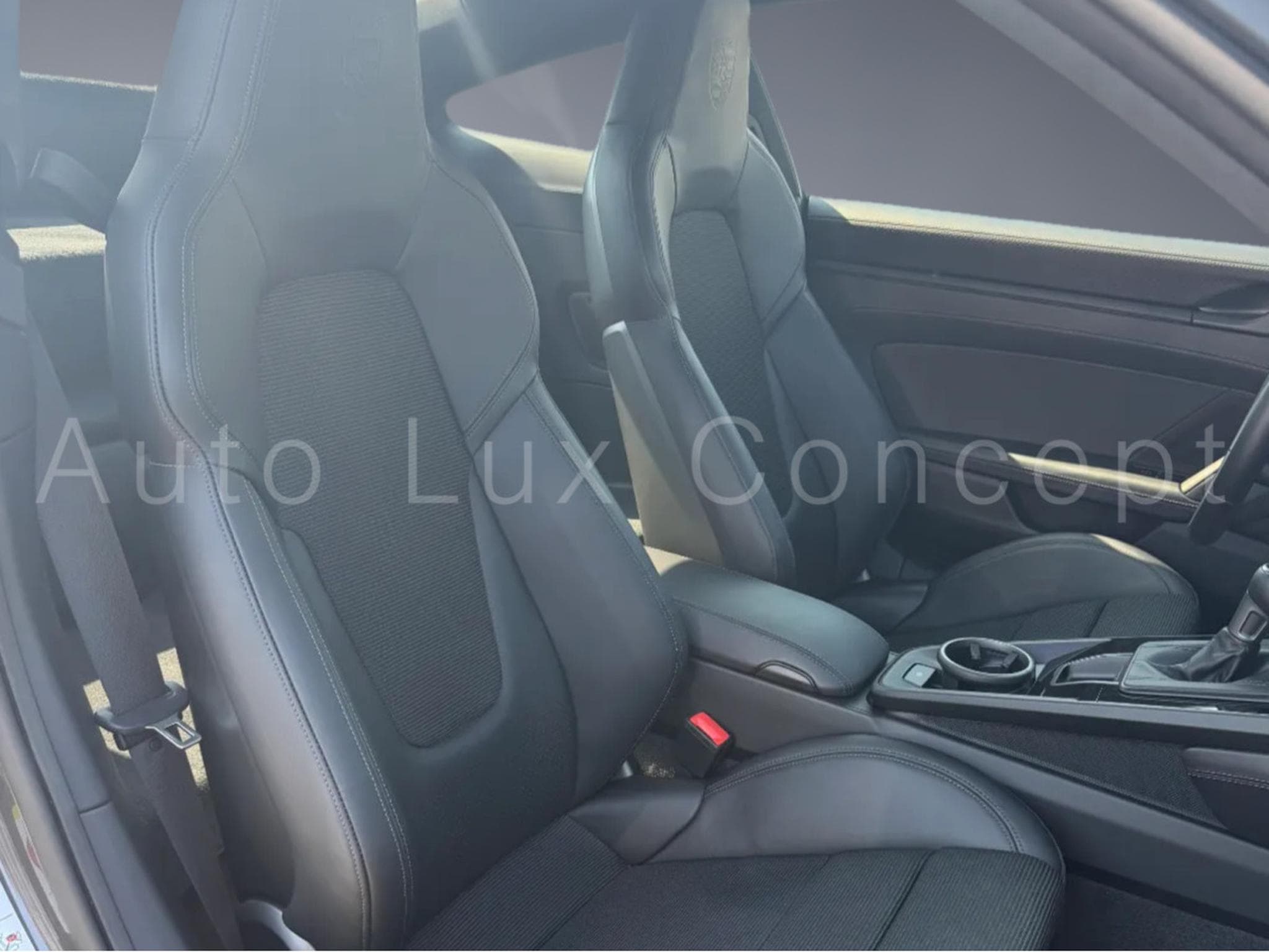 Porsche 911 911 GT3 Pack Touring (2021) - Photo 14