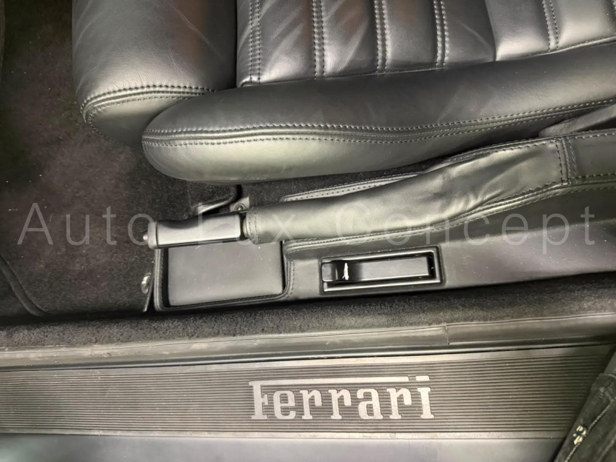 Ferrari F355 GTS (1996) - Photo 10