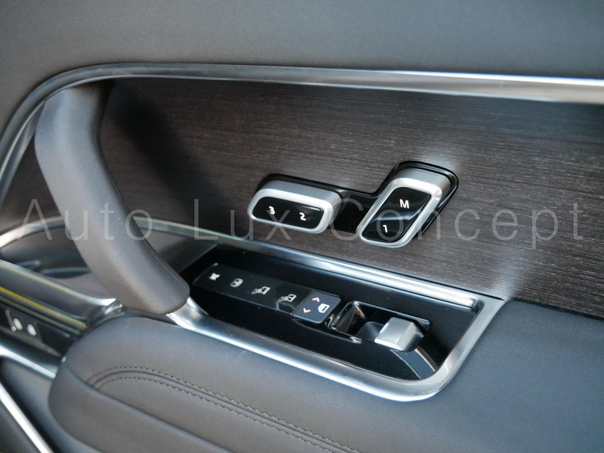 Land-Rover Range Rover P530 First Edition (2022) - Photo 26