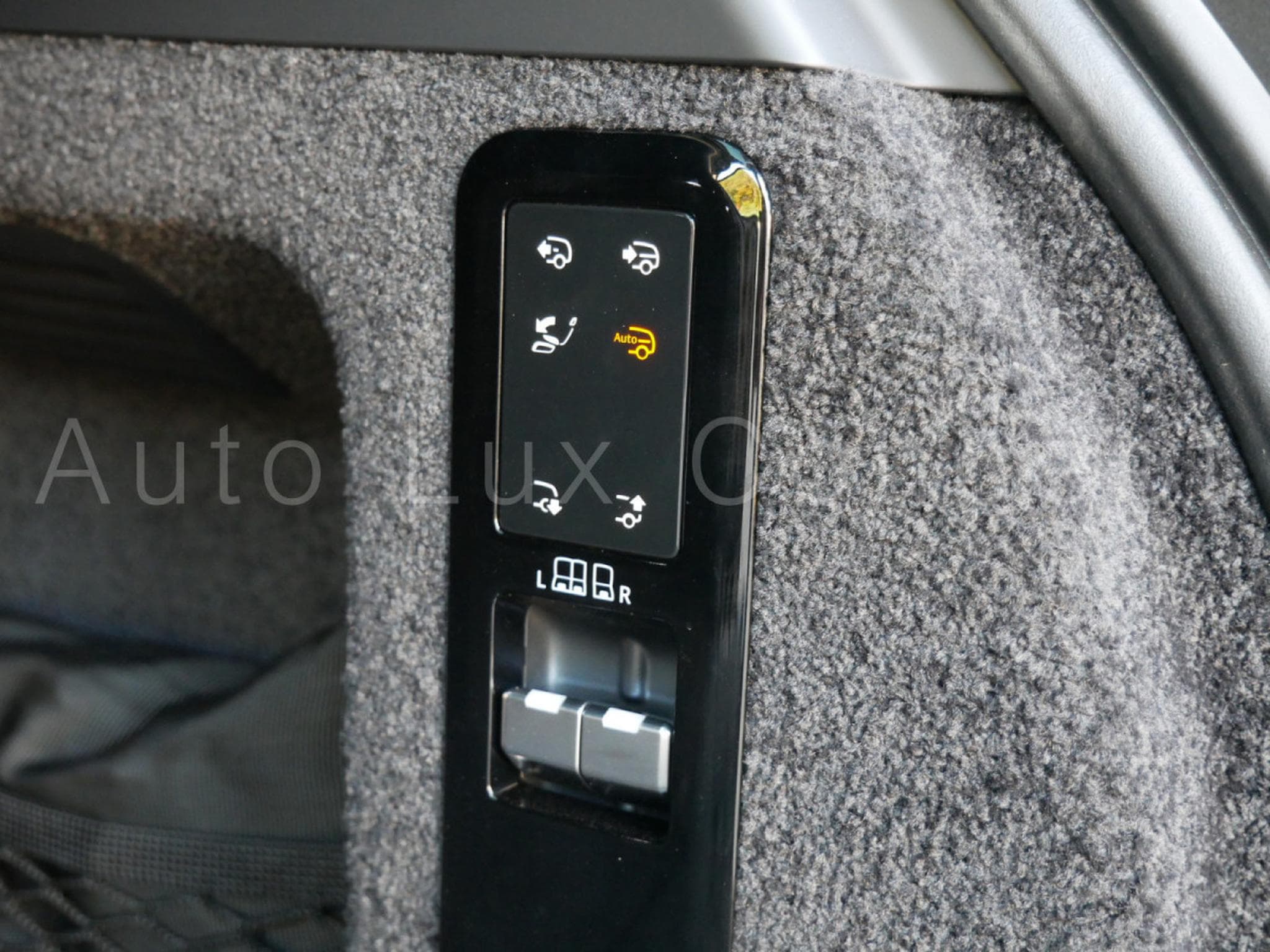 Land-Rover Range Rover P530 First Edition (2022) - Photo 28