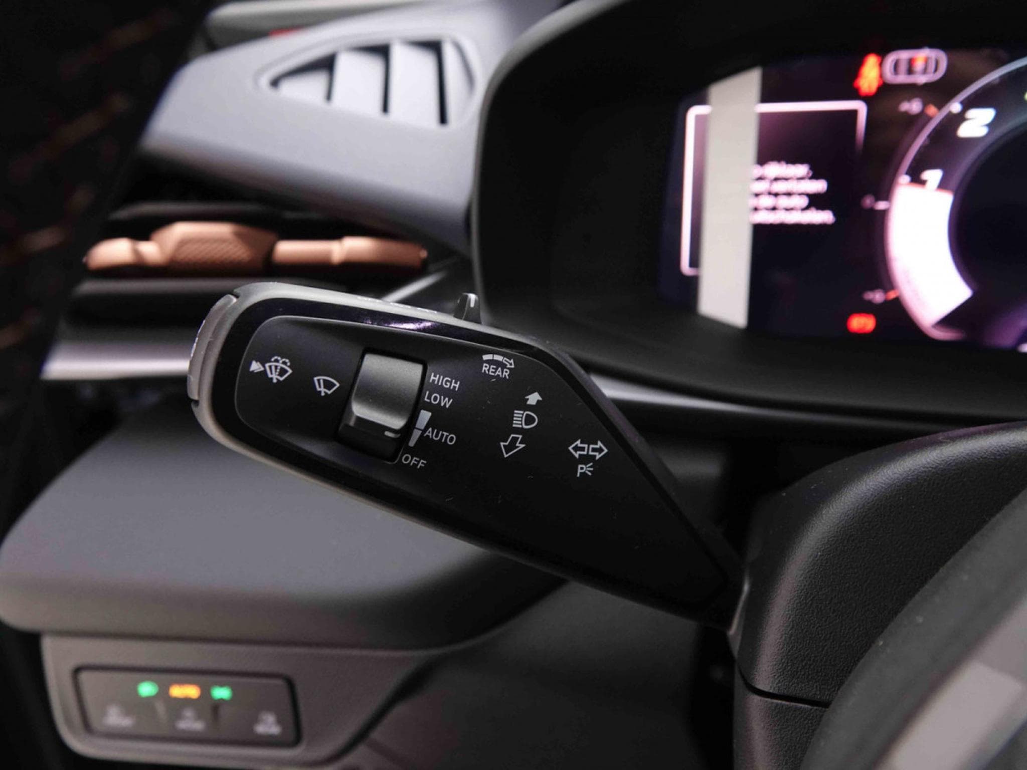 Cupra Formentor 1.5 e-TSI DSG 150 Edge (2026) - Photo 16