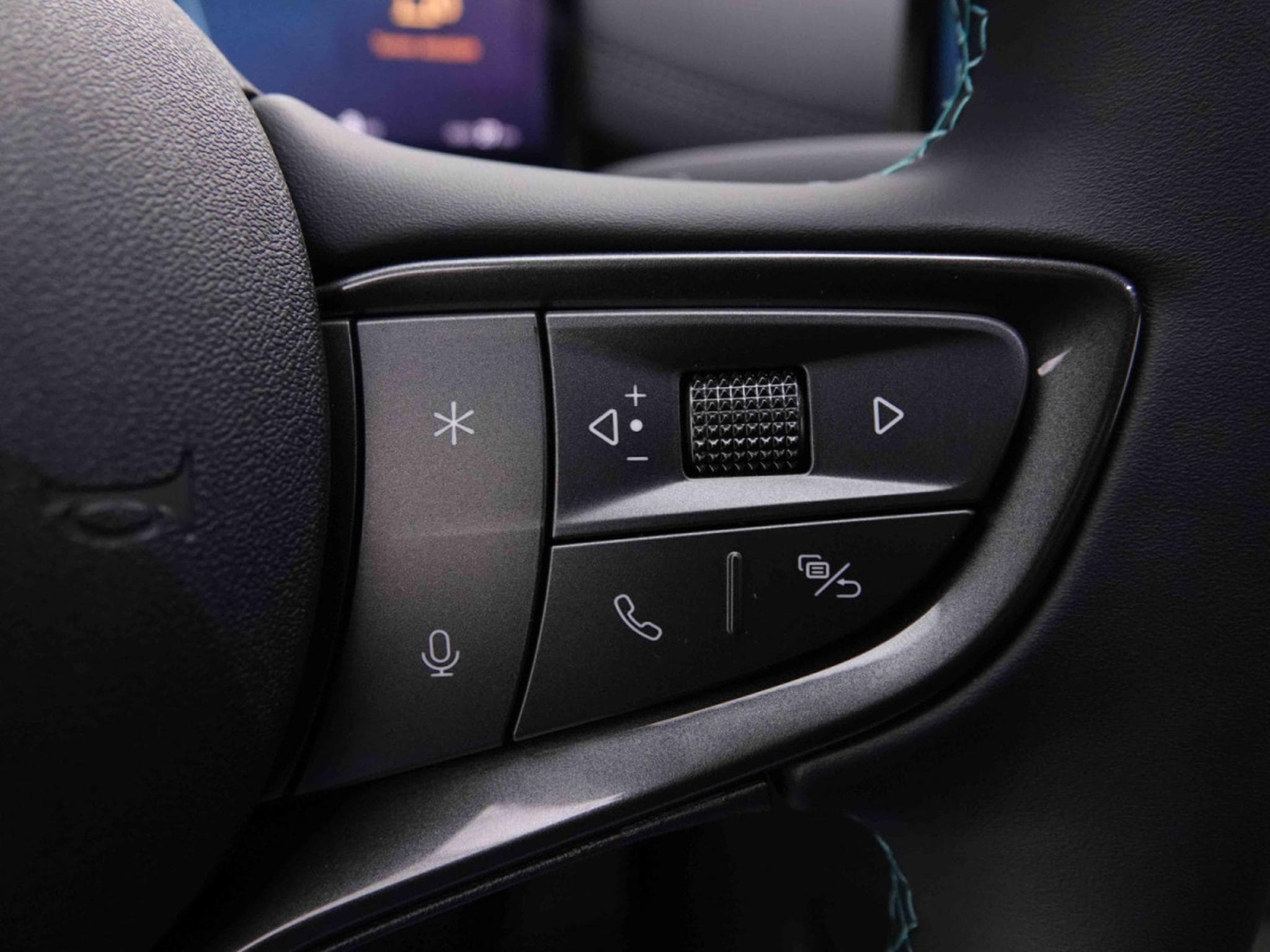 BYD Seal 6 1.5 PHEV 212 Automatique Touring Comfort (2025) - Photo 21