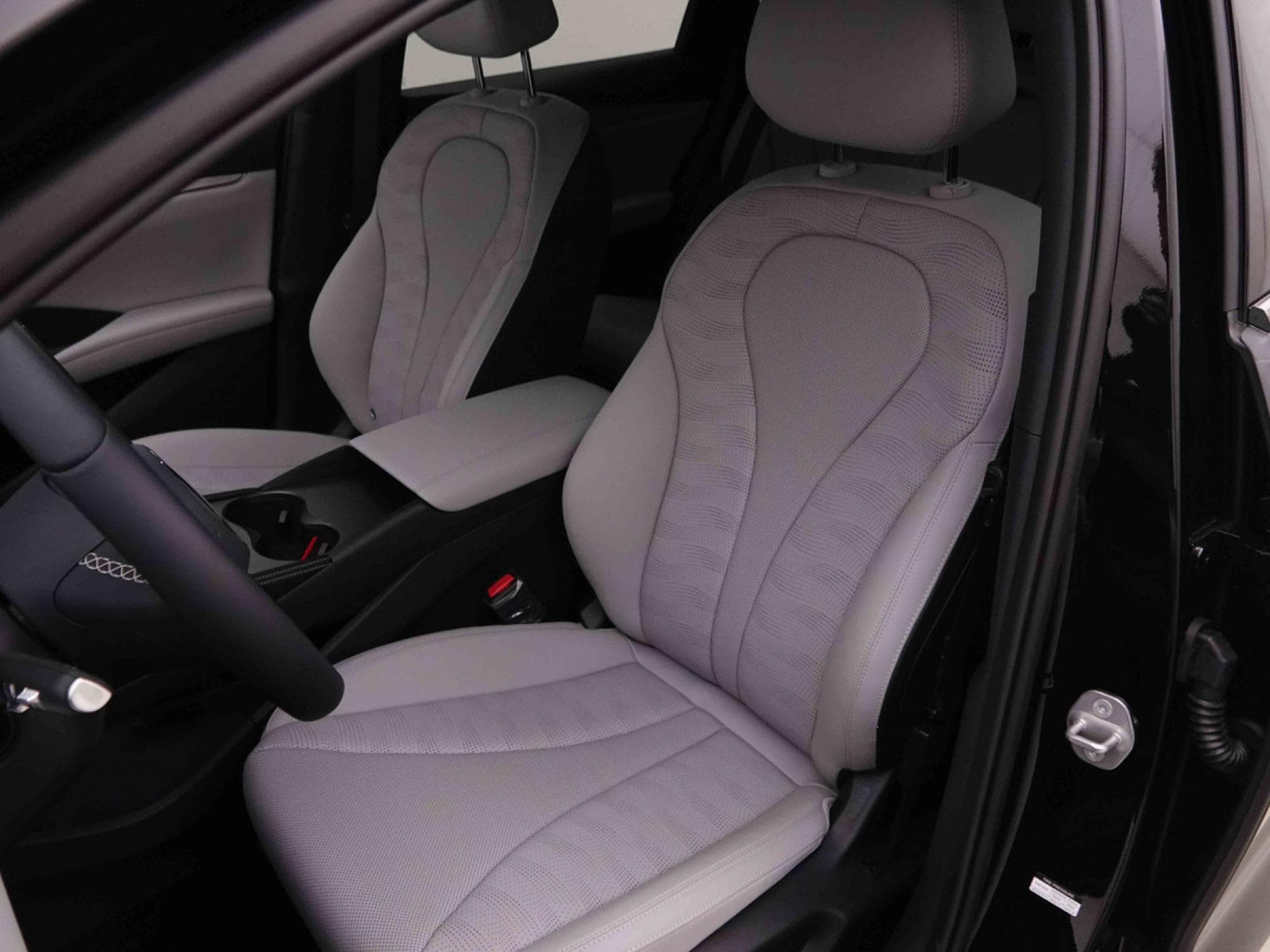 BYD Seal 1.5 PHEV 212 Automatique Touring Comfort (2025) - Photo 8