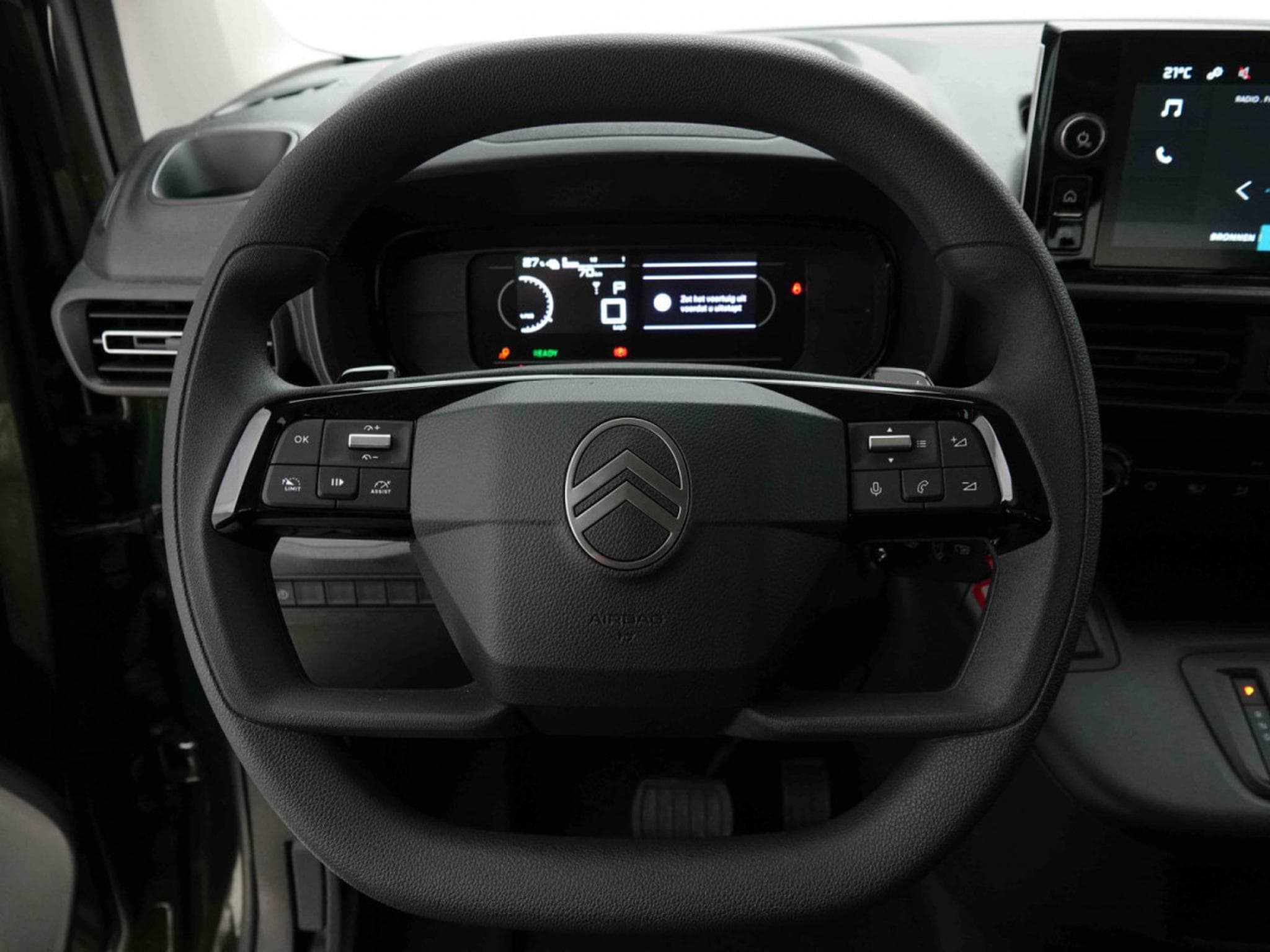 Citroën E-Berlingo 50 kWh M Plus (2025) - Photo 9