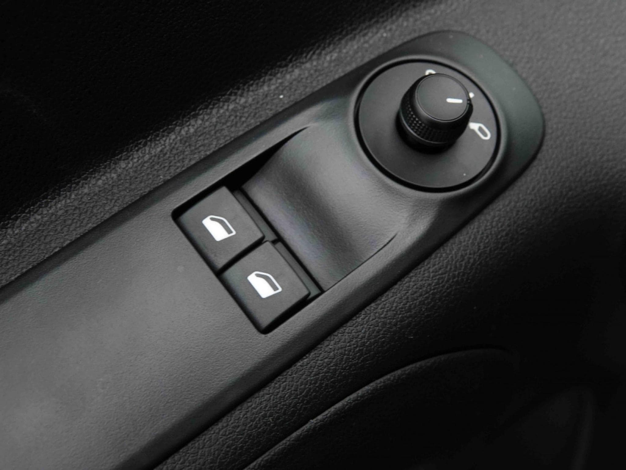 Citroën E-Berlingo 50 kWh M Plus (2025) - Photo 18