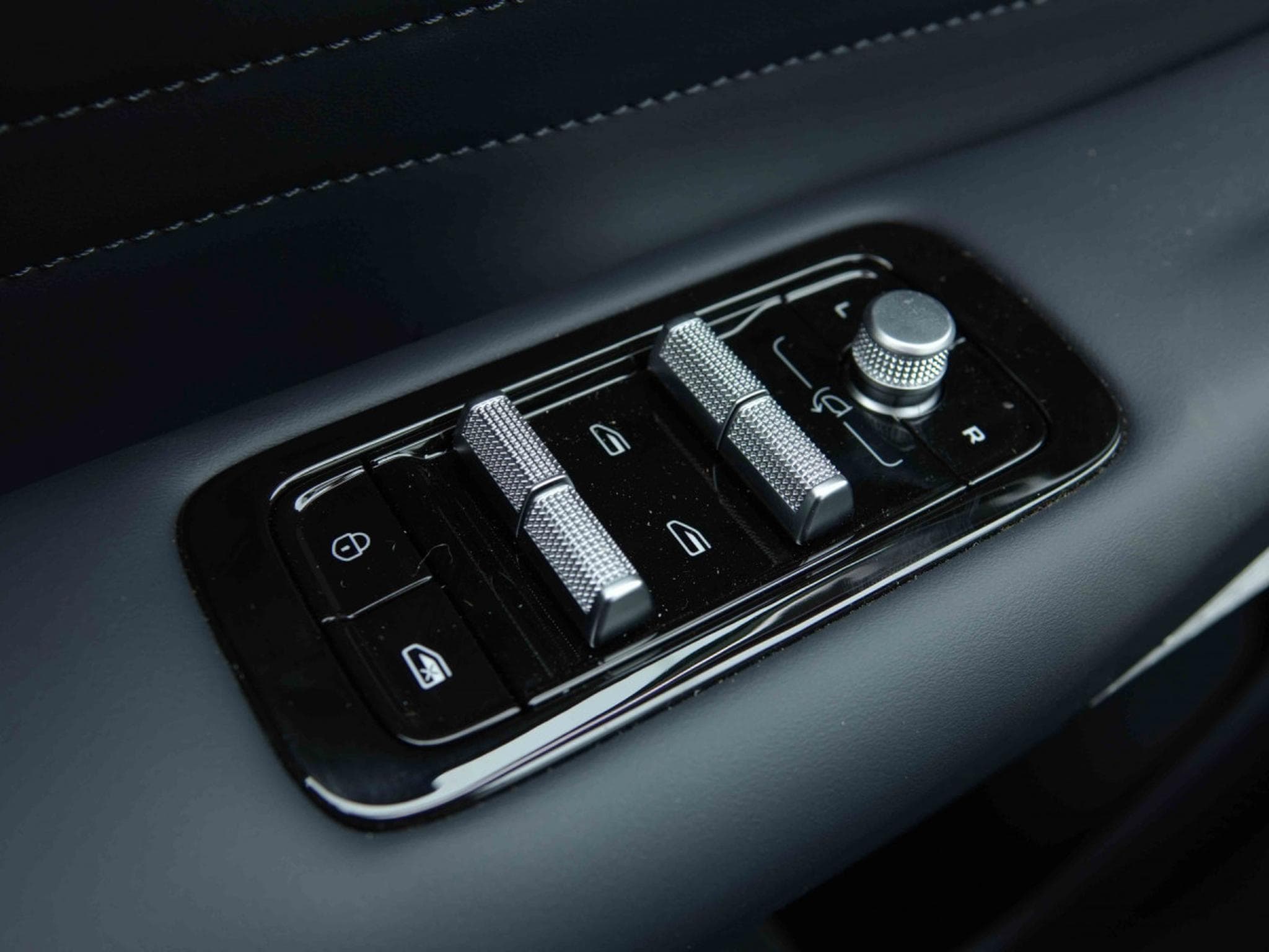 Geely Starray EM-i 1.5 PHEV 263 Automatique (2026) - Photo 19