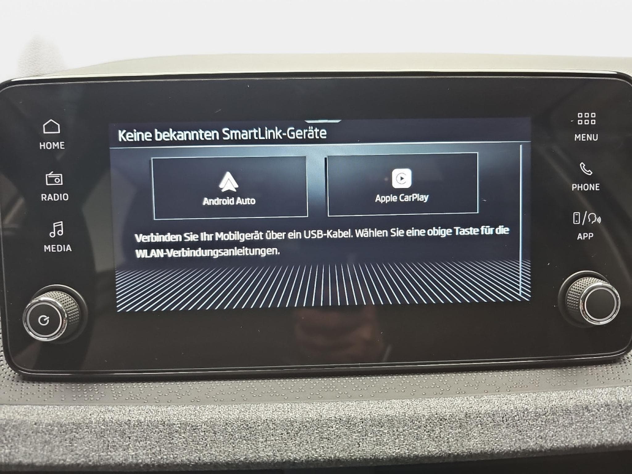 Skoda Kamiq 1.0 TSi 116 DSG Selection (2026) - Photo 9
