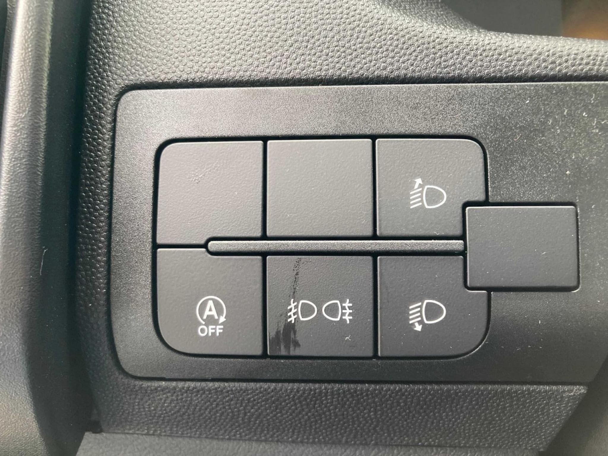 Peugeot Boxer 2.2 BlueHDI 180 EAT8 L3H2 (2026) - Foto 12