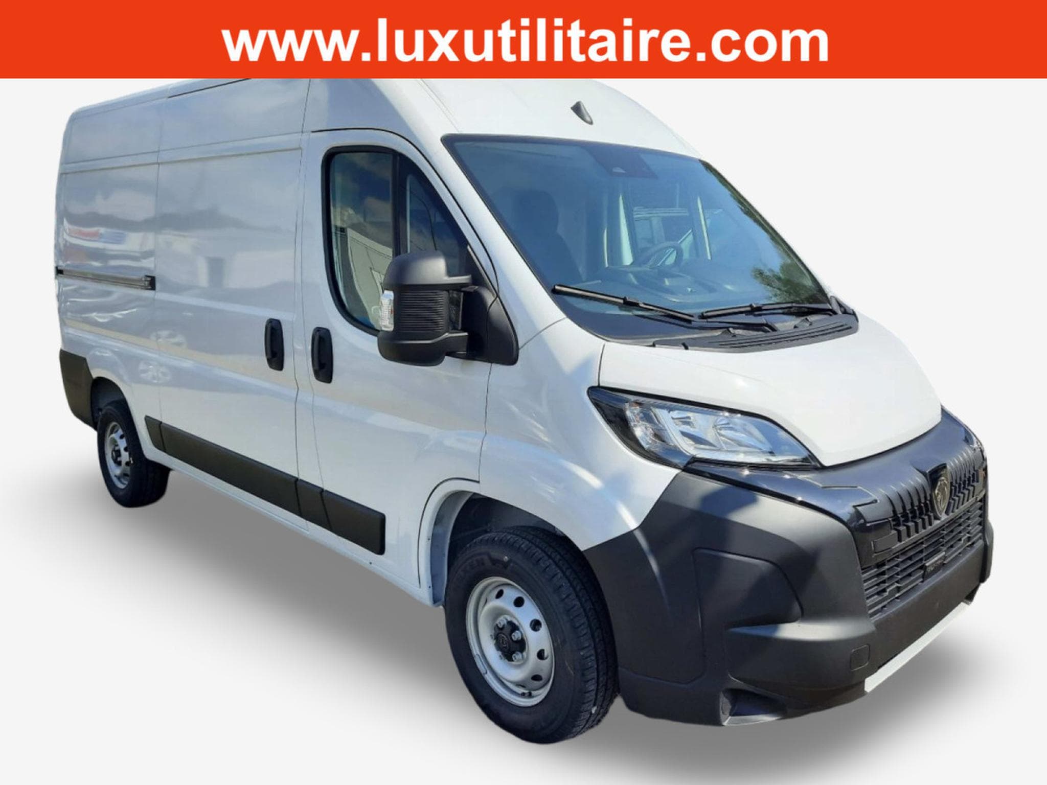 Peugeot Boxer 2.2 BlueHDI  140 L2H2 335 (2026) - Foto 1