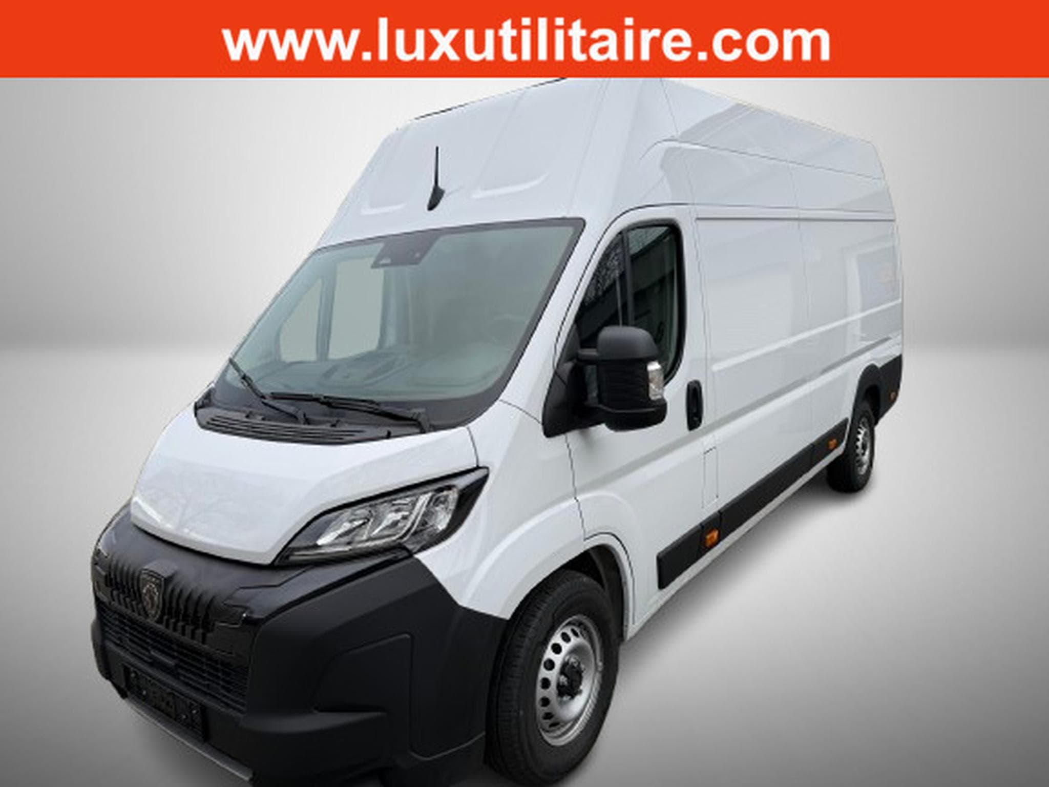 Peugeot Boxer 2.2 BlueHDI EAT8 190 L4H3 335 (2026) - Foto 1