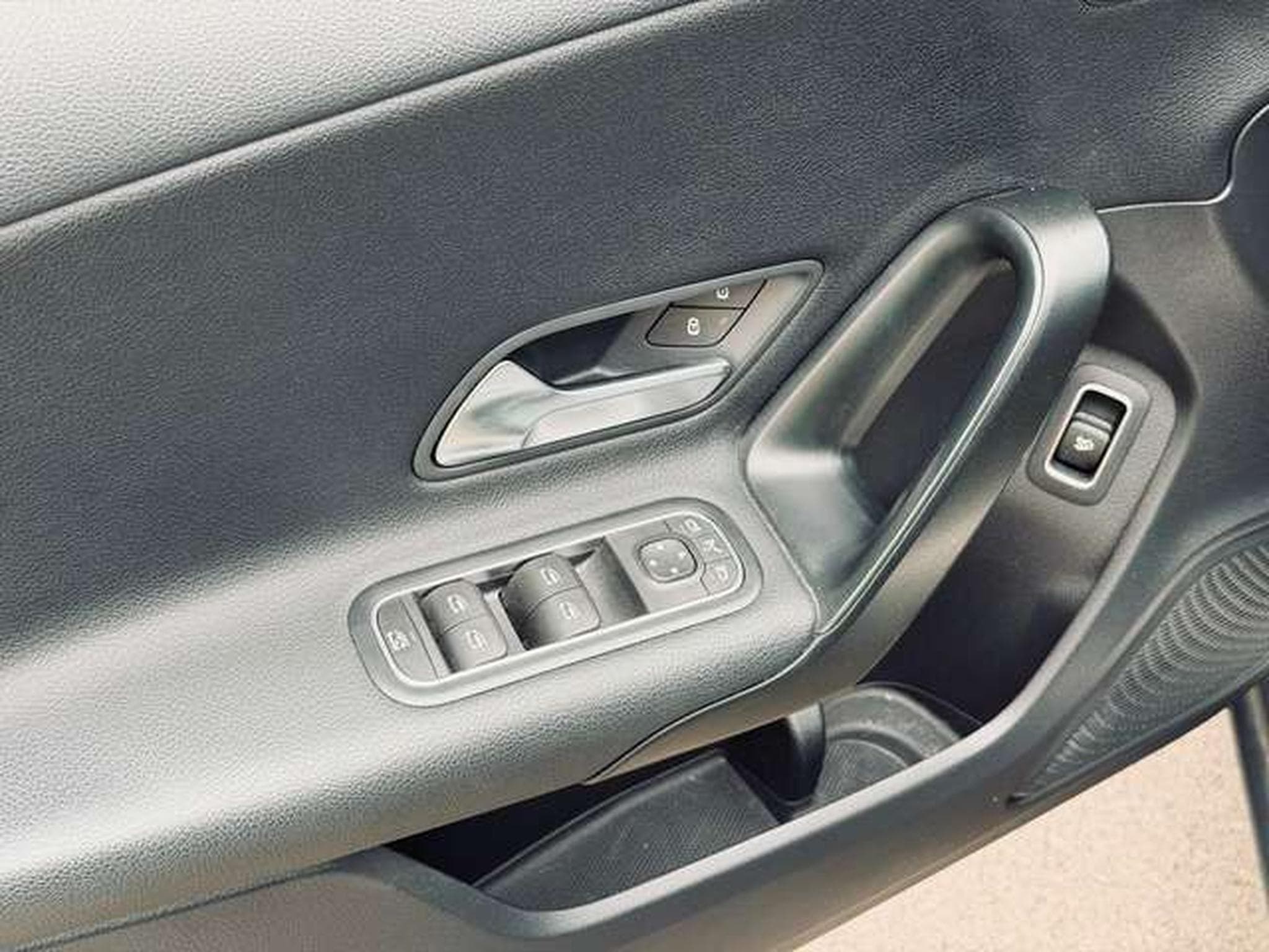 Mercedes A 180 A 180 d Business//Moteur 2.0 // Garantie 12 Mois✅✅ (2021) - Photo 12