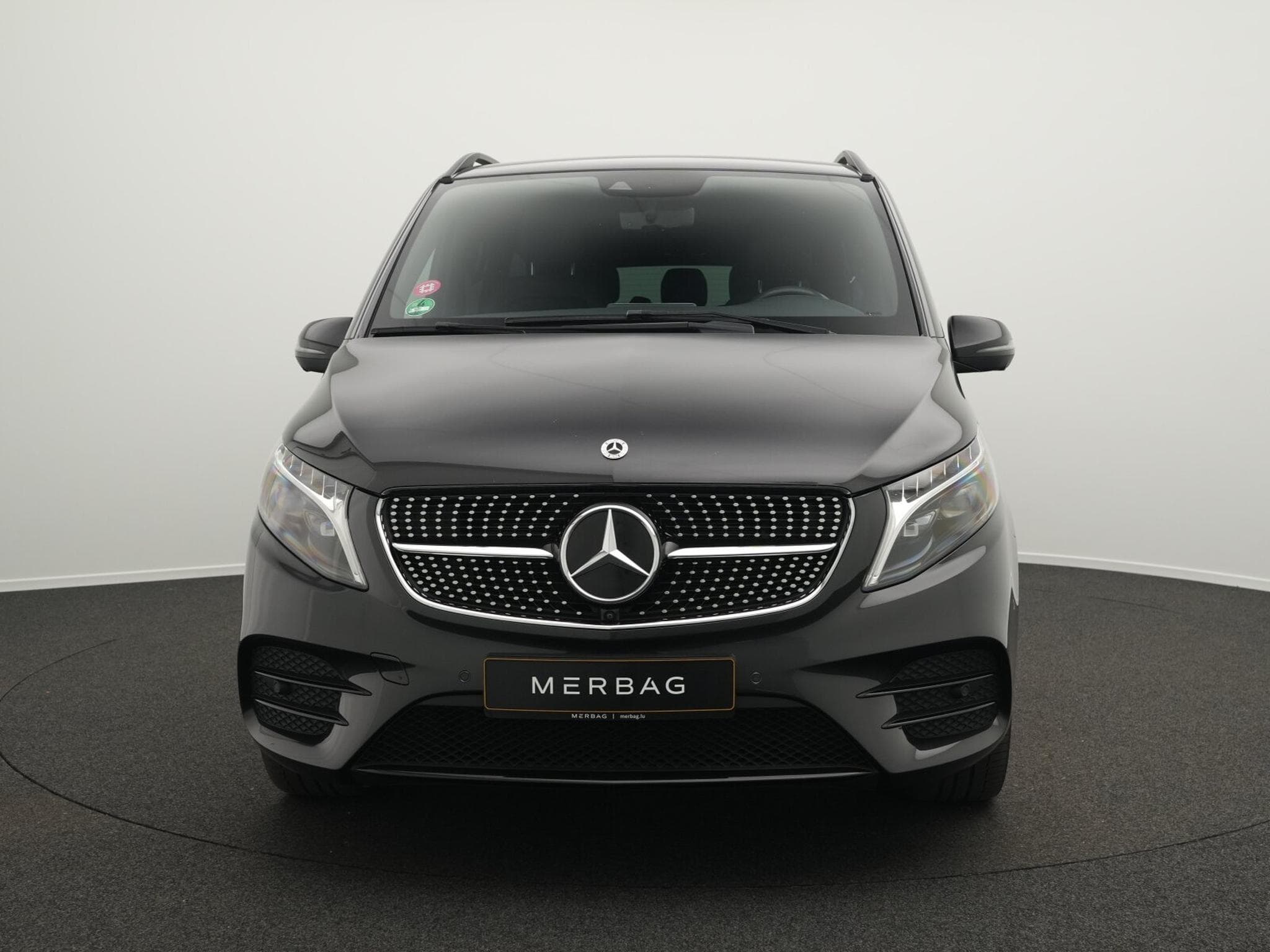 Mercedes V d 4MATIC Exclusive Lang (1970) - Photo 2