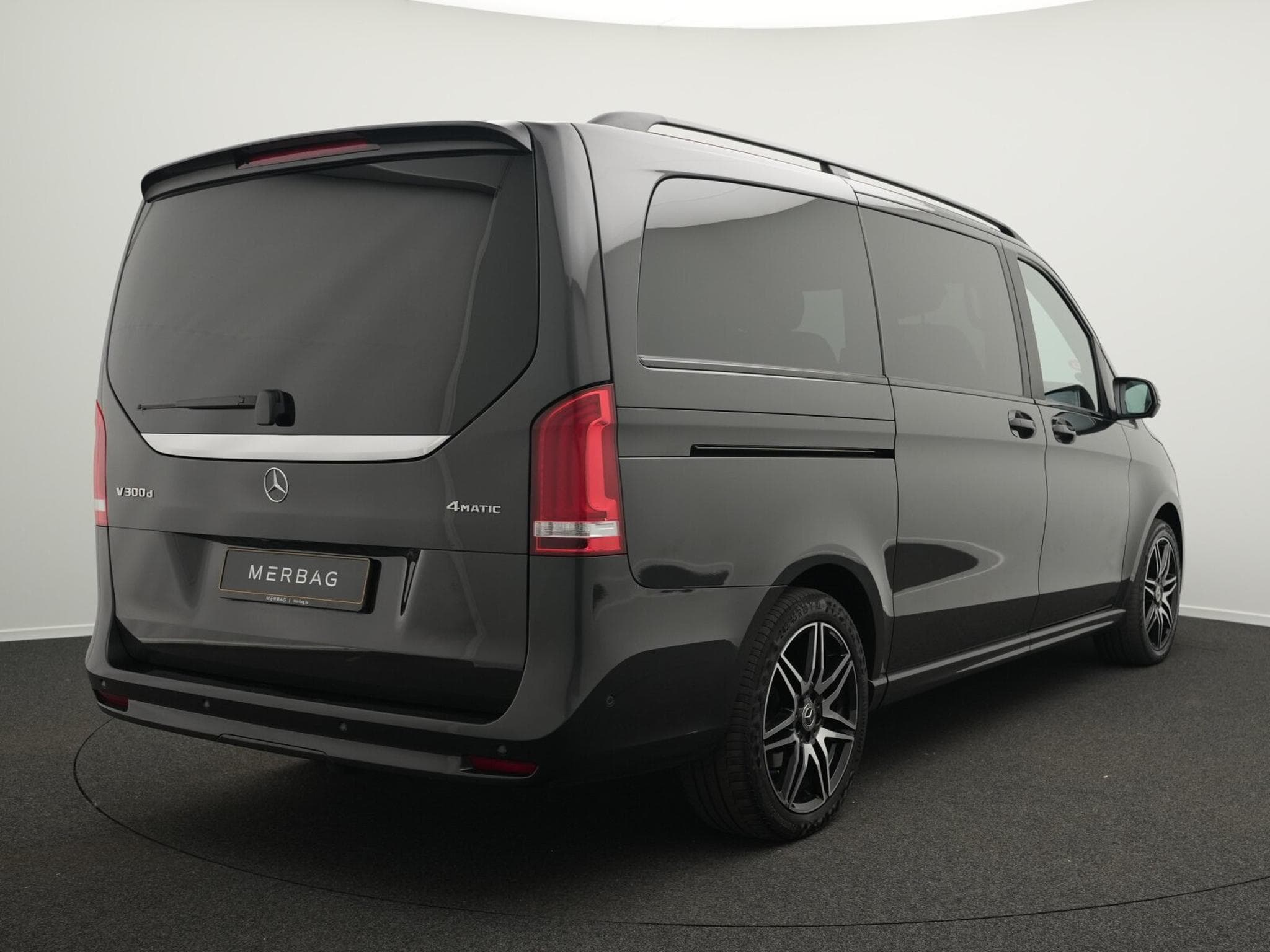 Mercedes V d 4MATIC Exclusive Lang (1970) - Photo 3