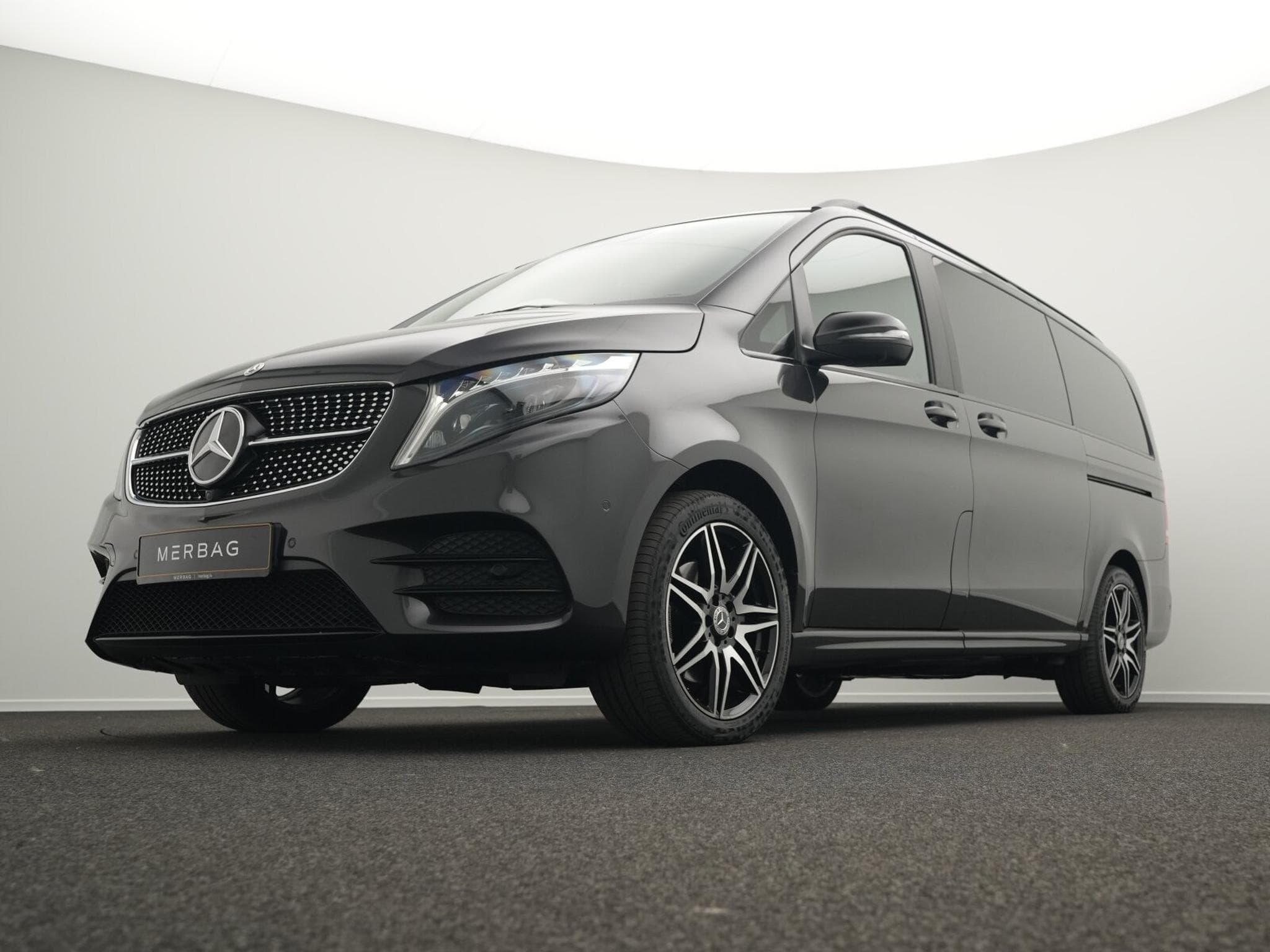 Mercedes V d 4MATIC Exclusive Lang (1970) - Photo 8