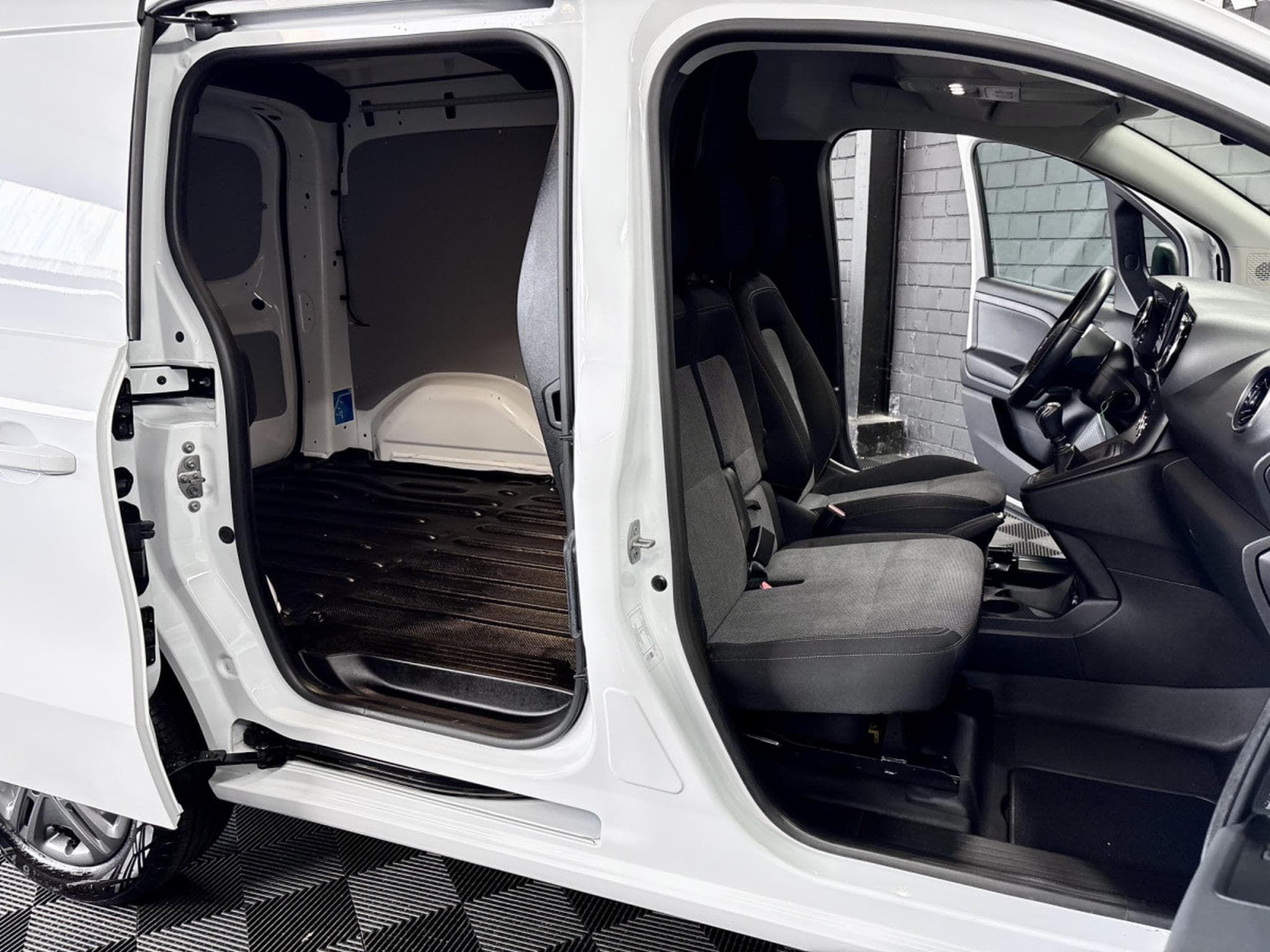 Mercedes Citan 110 CDI LONG 95 CV * TVA* CAM * SIEGES CHAUFF. * (2022) - Foto 23