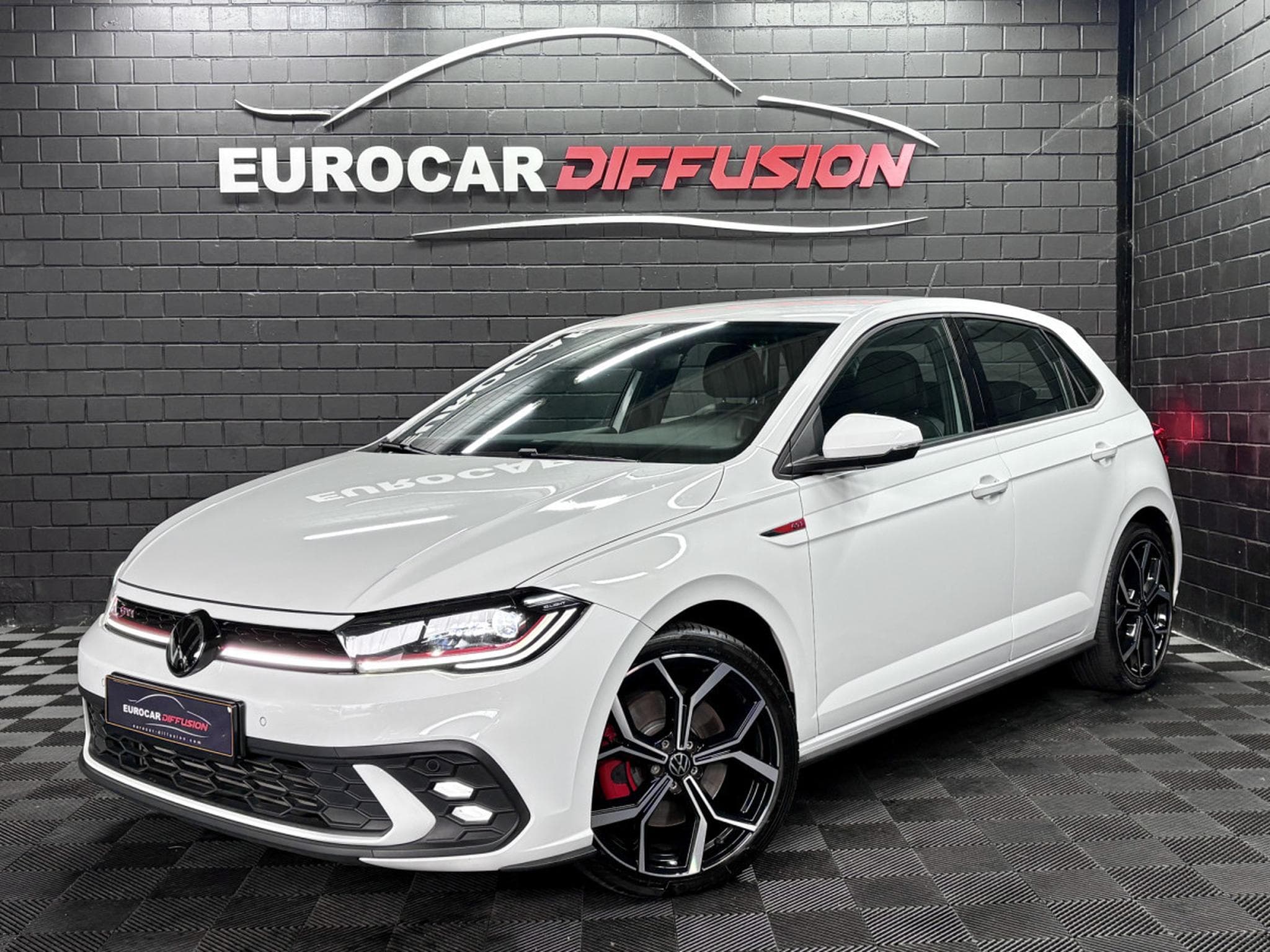 VW Polo 2.0 TSI 207 CV DSG7 *CAM* BEATS * MATRIX* (2023) - Photo 1