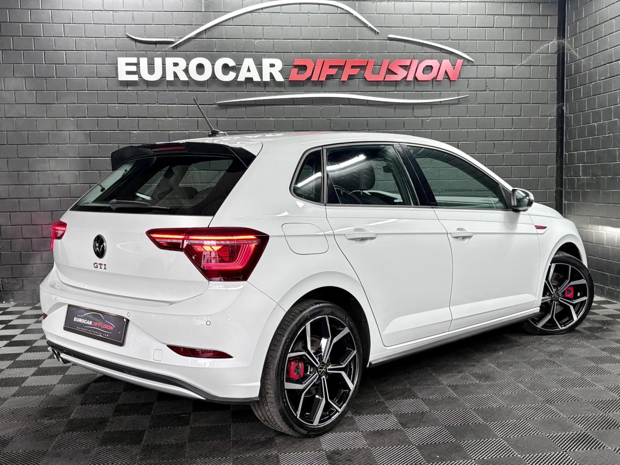 VW Polo 2.0 TSI 207 CV DSG7 *CAM* BEATS * MATRIX* (2023) - Photo 6