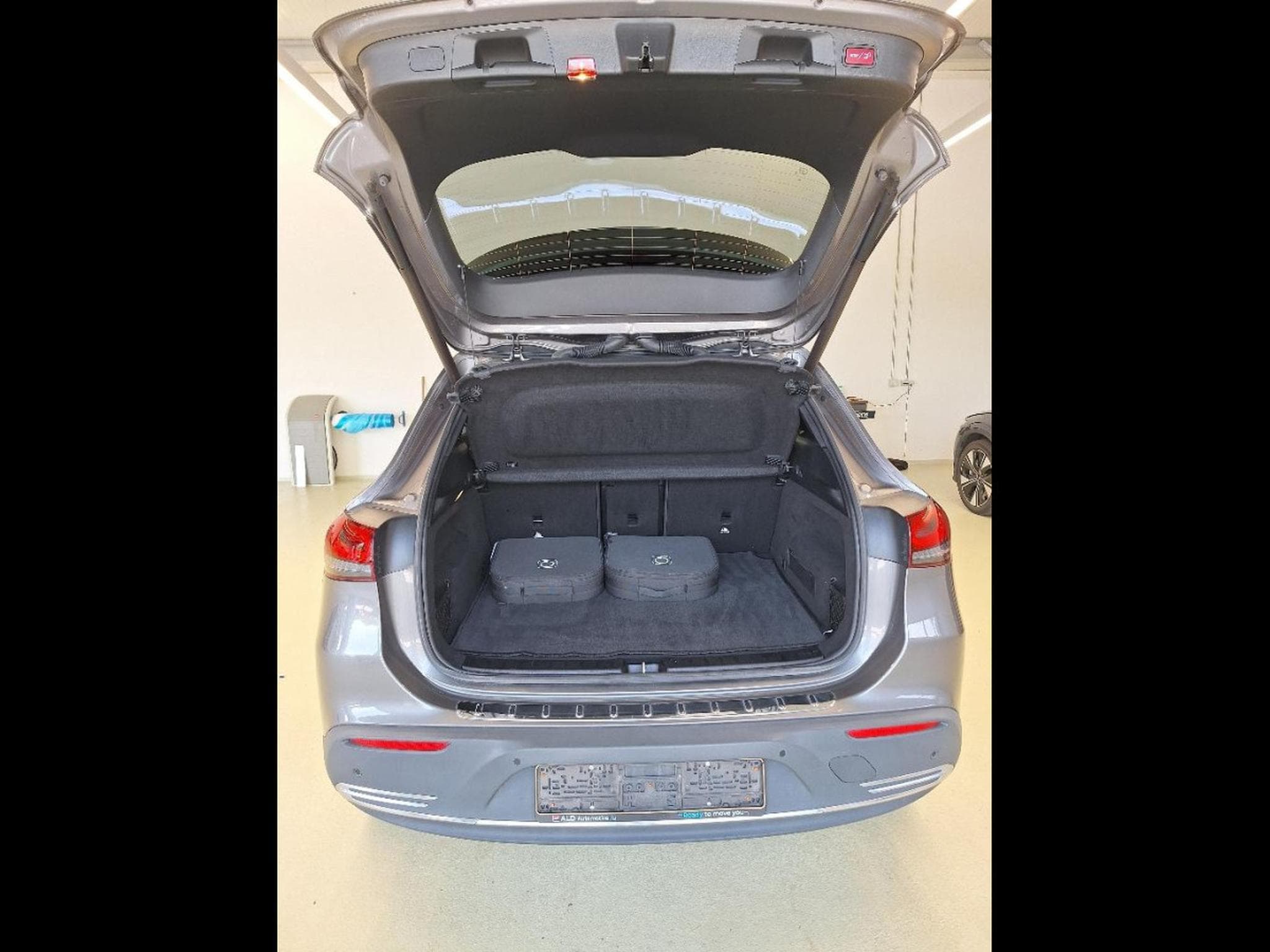 Mercedes EQA 250 71KWH BUSINESS LINE AUTO *CAM* ACC * HAYON * (2023) - Photo 10