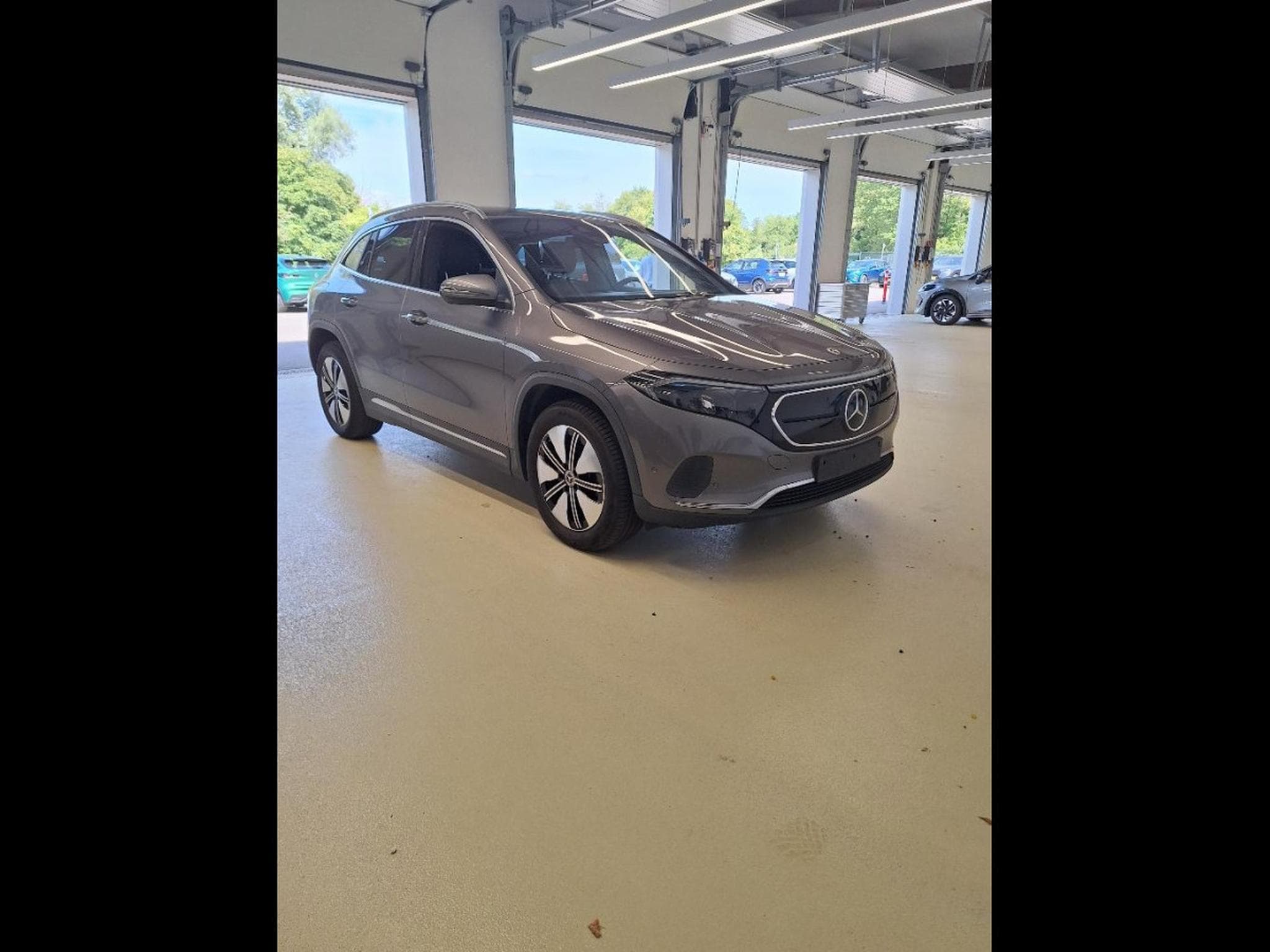 Mercedes EQA 250 71KWH BUSINESS LINE AUTO *CAM* ACC * HAYON * (2023) - Photo 2