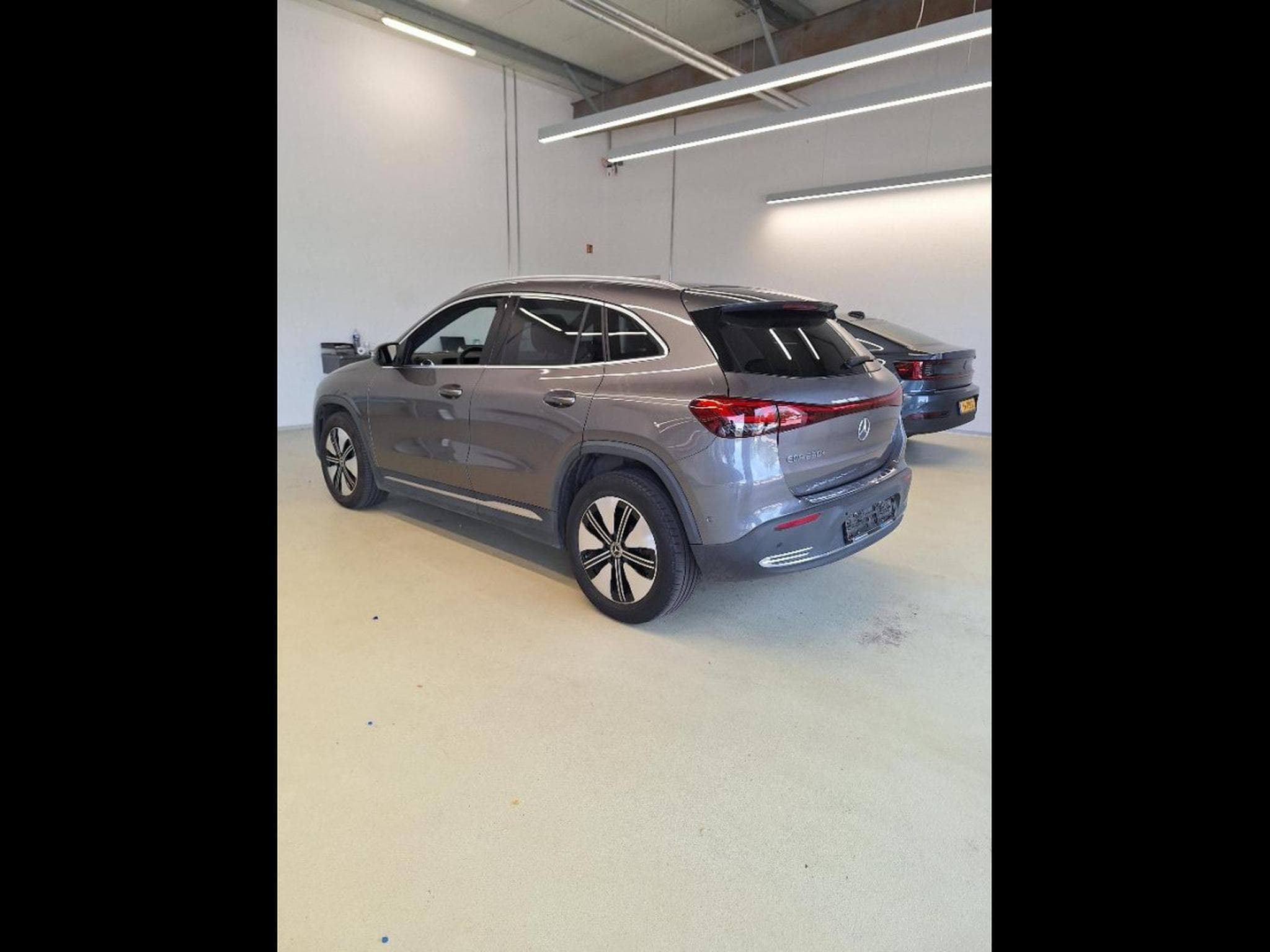 Mercedes EQA 250 71KWH BUSINESS LINE AUTO *CAM* ACC * HAYON * (2023) - Photo 3