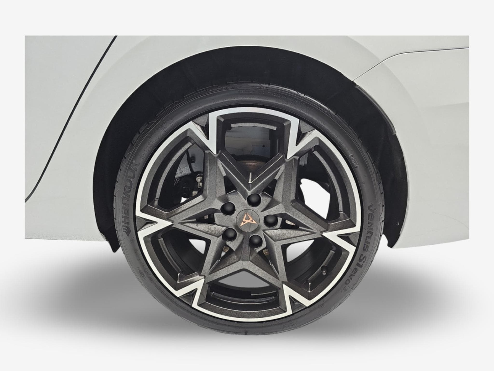 Cupra Leon 1.5 eTSi DSG 150 Kombi (2026) - Photo 6
