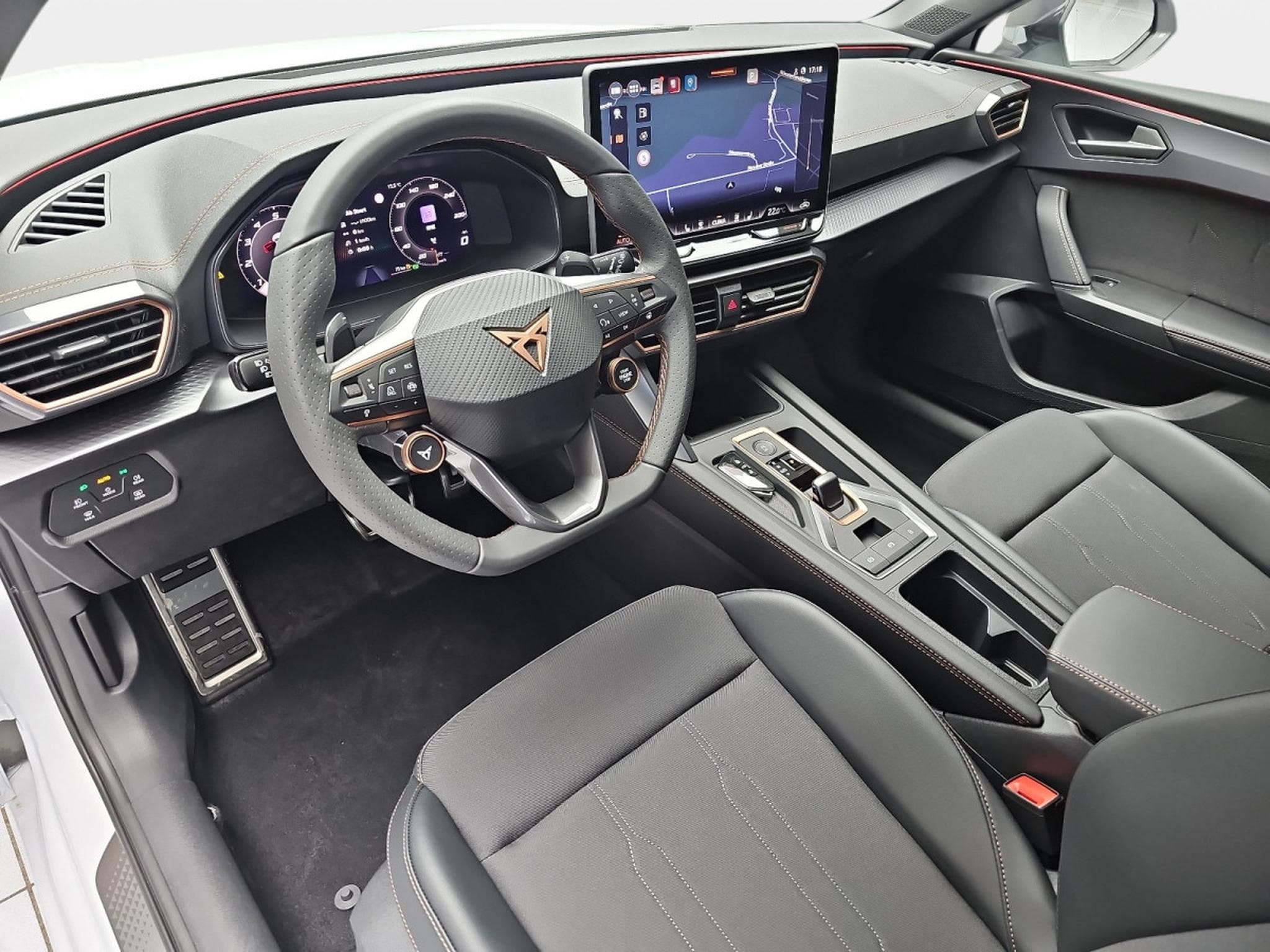 Cupra Leon 1.5 eTSi DSG 150 Kombi (2026) - Photo 7