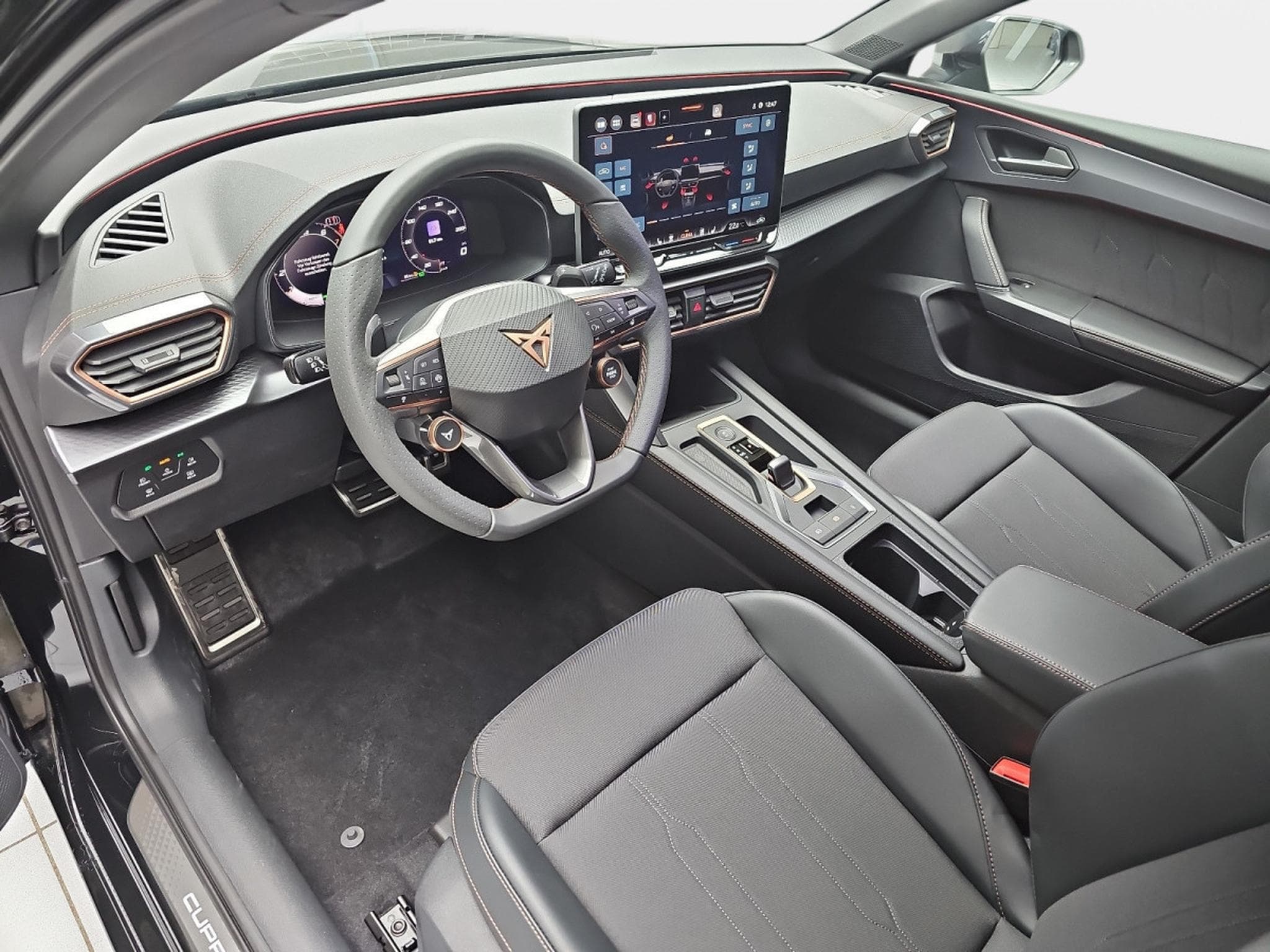 Cupra Leon 1.5 eTSi DSG 150 Kombi (2026) - Photo 17